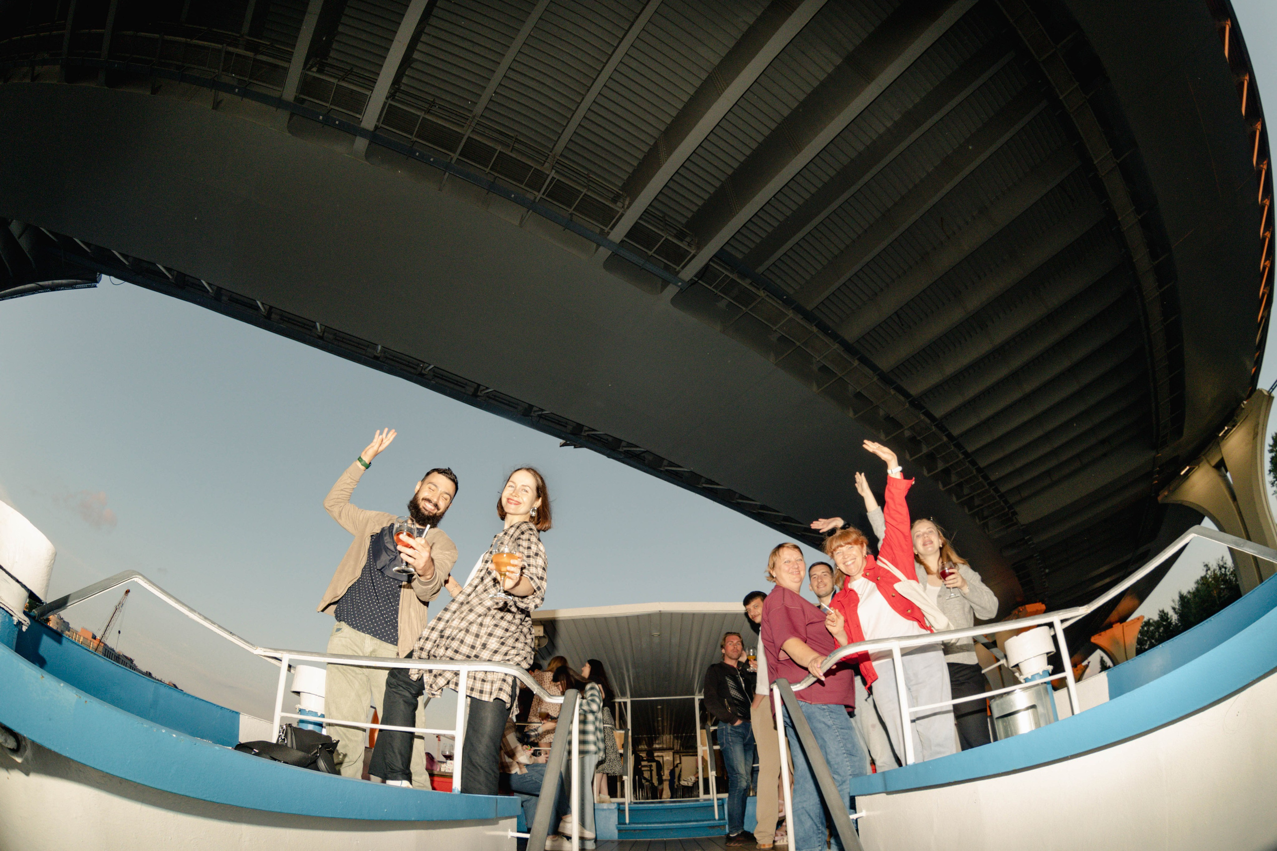 Gravity Project круизы. Репортажный и портретный фотограф в Санктпетербурге. Видиосъемка мероприятий в Санкт-Петербурге