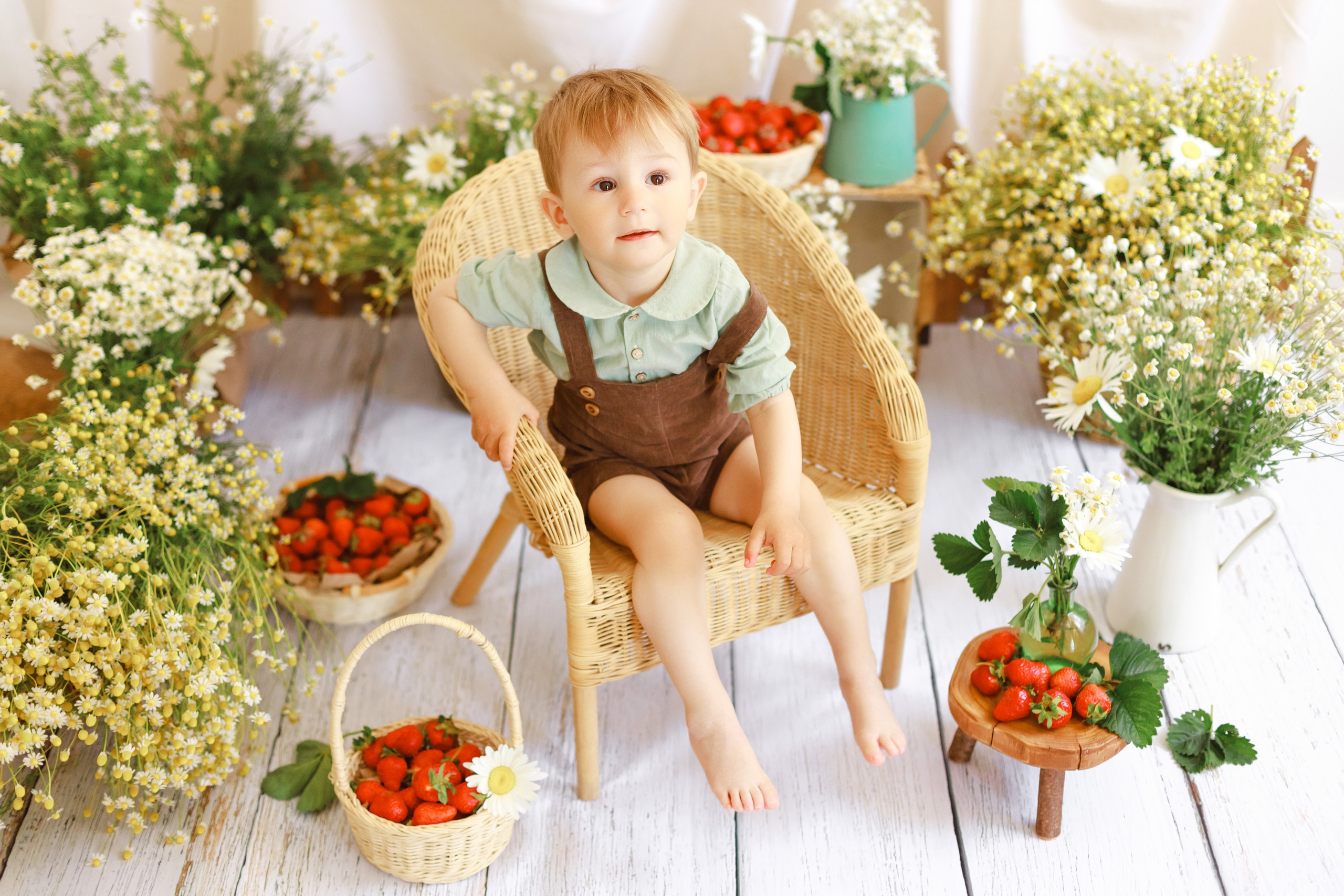 Ян и клубничка. Детский и семейный фотограф в Краснодаре Альбина Морозова