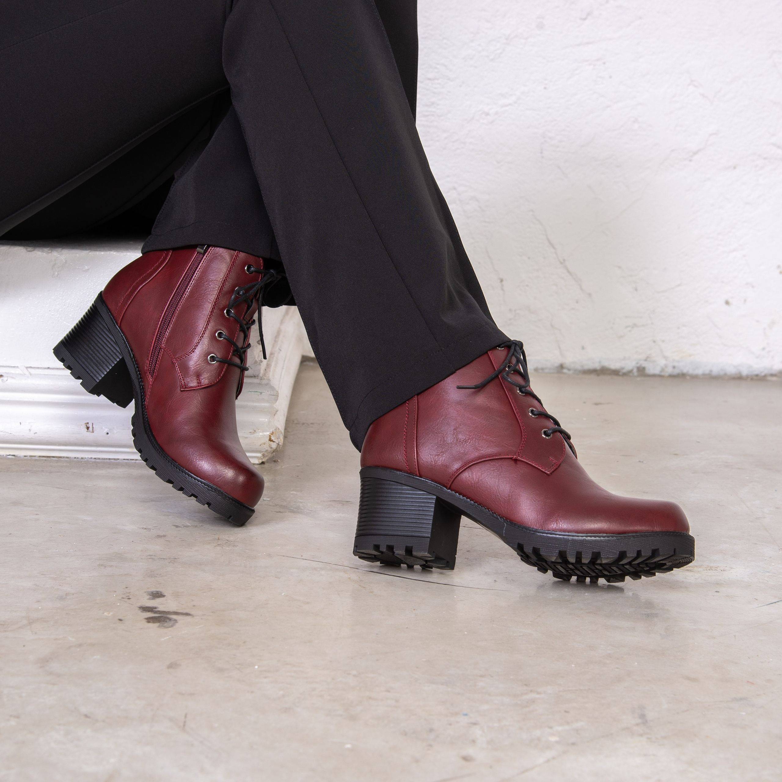 Съемка для бренда обуви. Фотограф Юлия Зимина