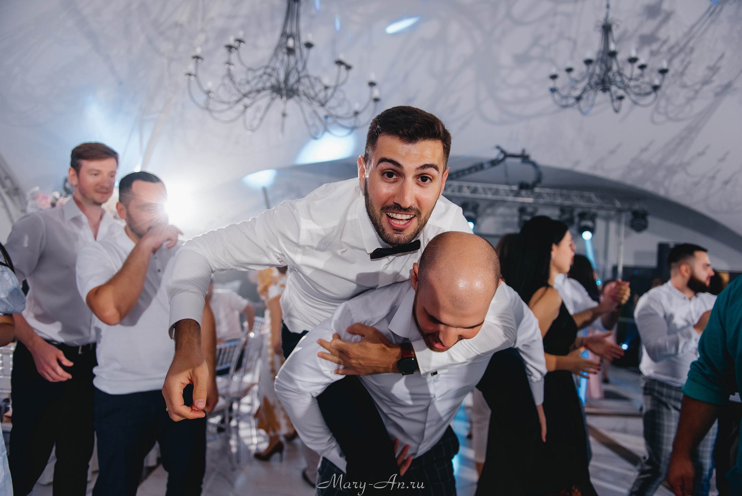 Гриша & Генриетта. Свадебный и семейный фотограф Мария Ан