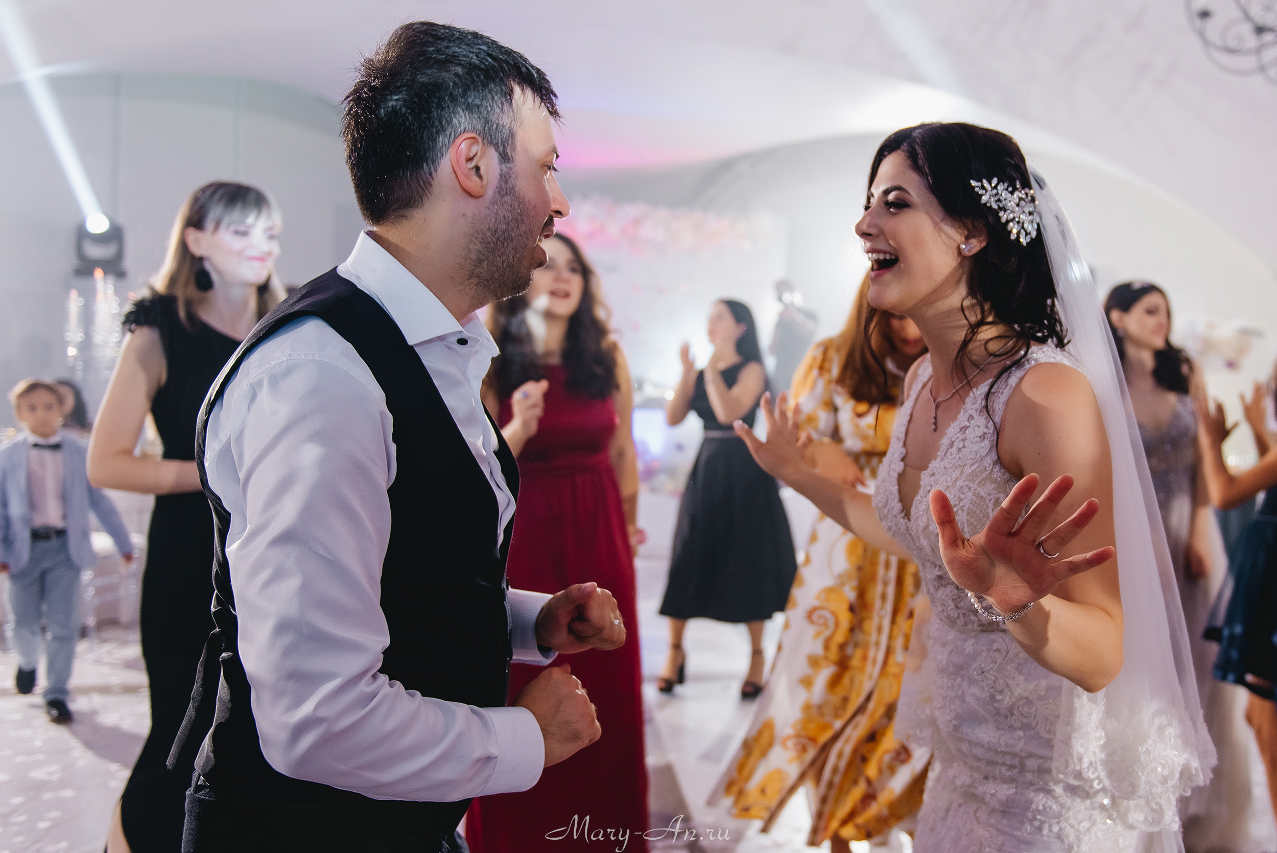 Гриша & Генриетта. Свадебный и семейный фотограф Мария Ан