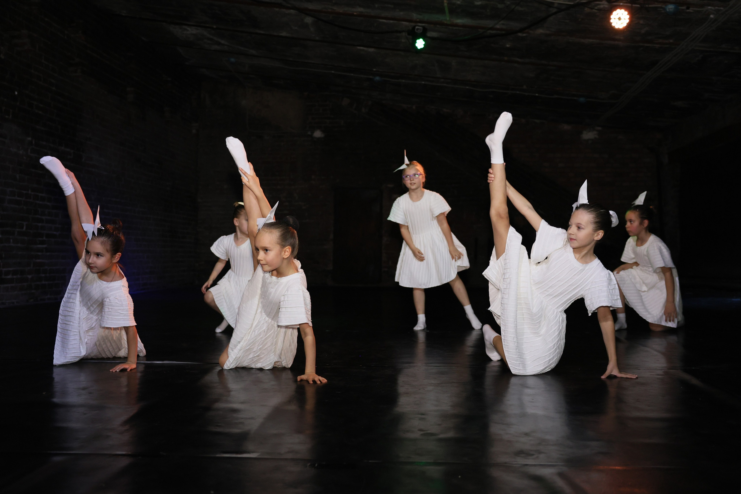 Новогодние танцы. Главная