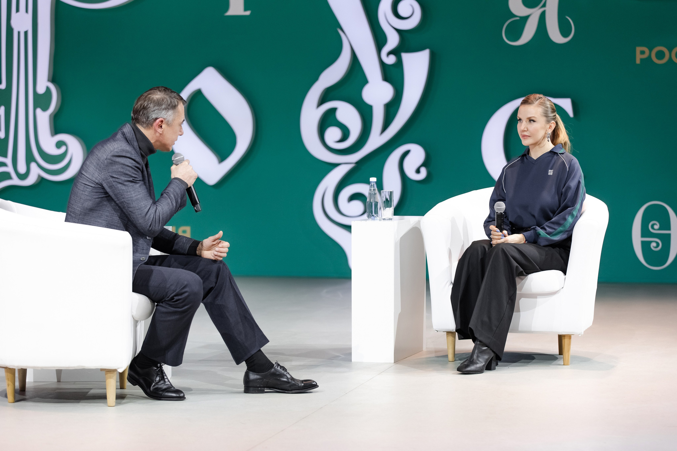 Выставка Россия: наша культура. Свадебный репортажный фотограф в Москве