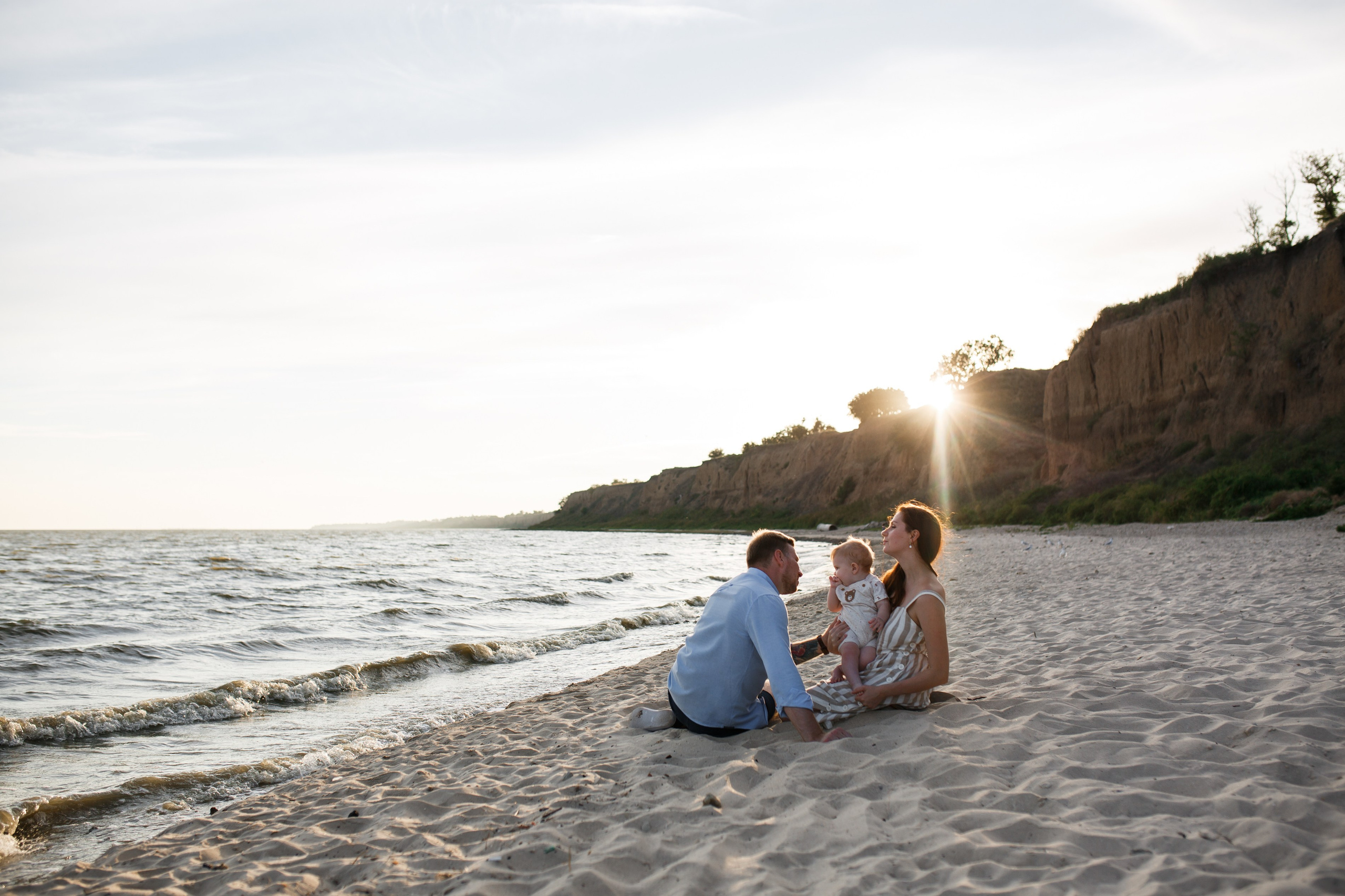 Солнце, ветер и любовь. Главная