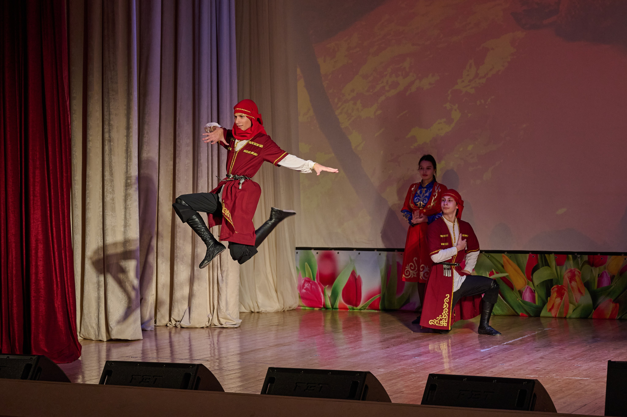 День матери. Кабардинка. Жизнь курорта Кабардинка в фотографиях