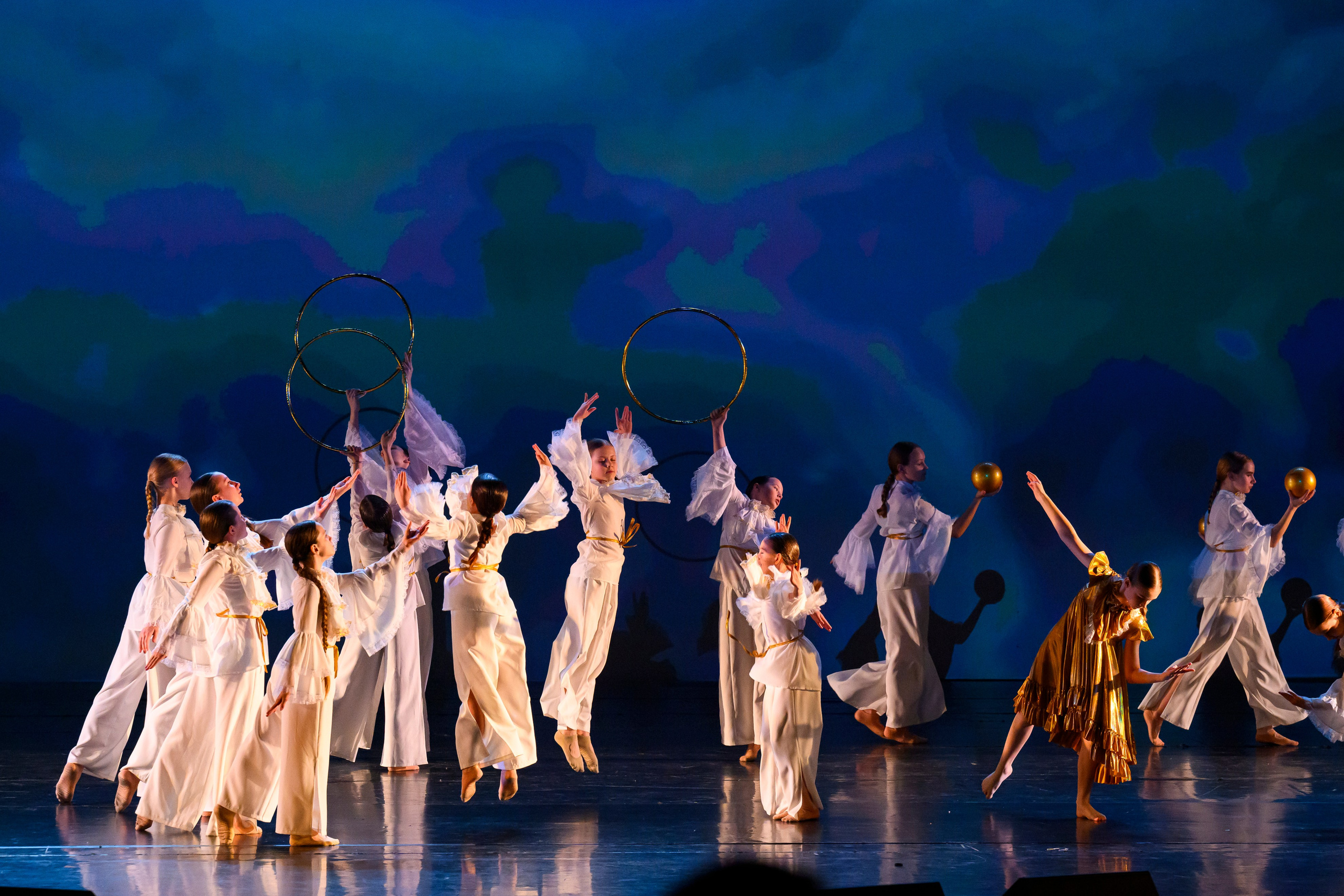 23 апреля, часть 1, БКЗ Октябрьский, г. Санкт-Петербург. Золотое яблочко