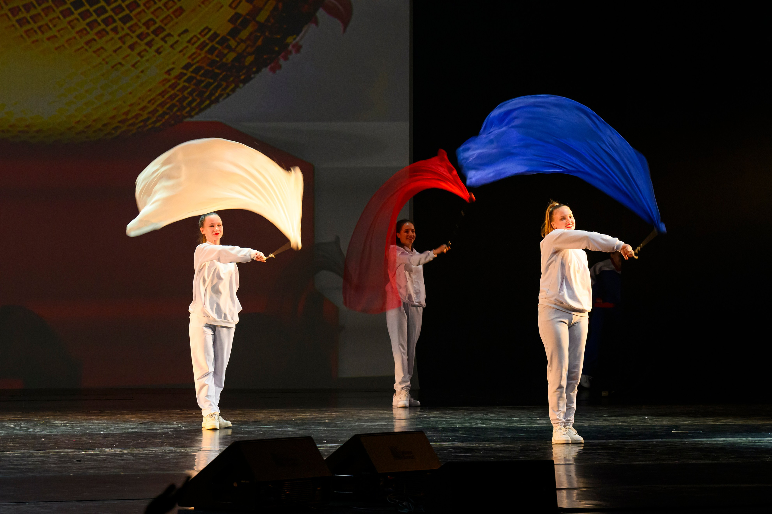 23 апреля, часть 1, БКЗ Октябрьский, г. Санкт-Петербург. Золотое яблочко