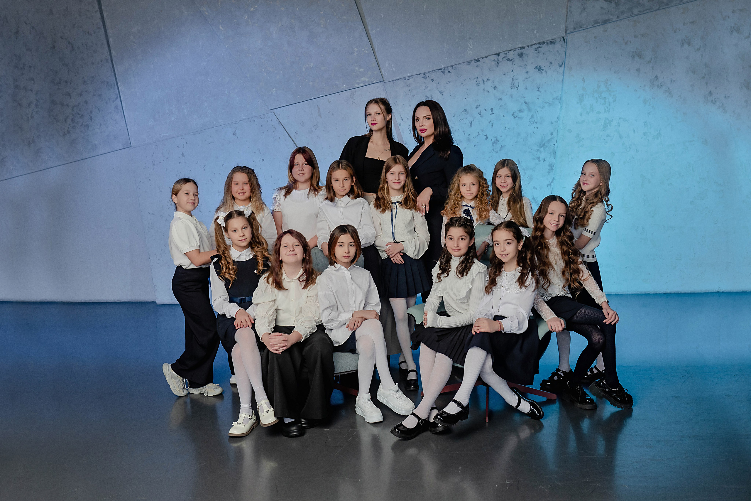 Выпускные (школьные) альбомы (книги) в Ростове-на-Дону. Современные Выпускные Альбомы в Ростове-на-Дону