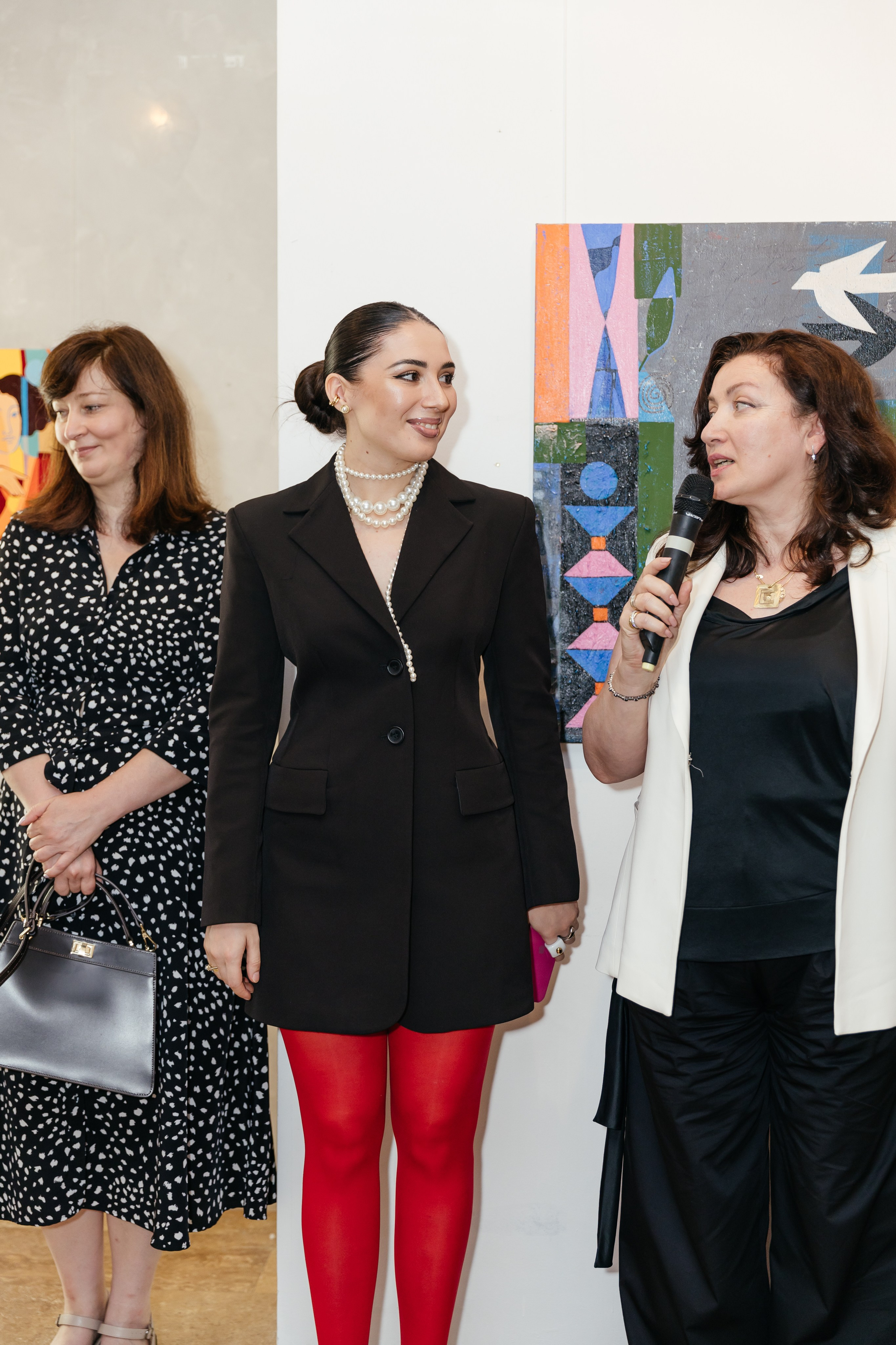 Выставка Лиры Алборовой «Цвет — это я». Свадебный и репортажный фотограф в Санкт-Петербурге Николай Голованов