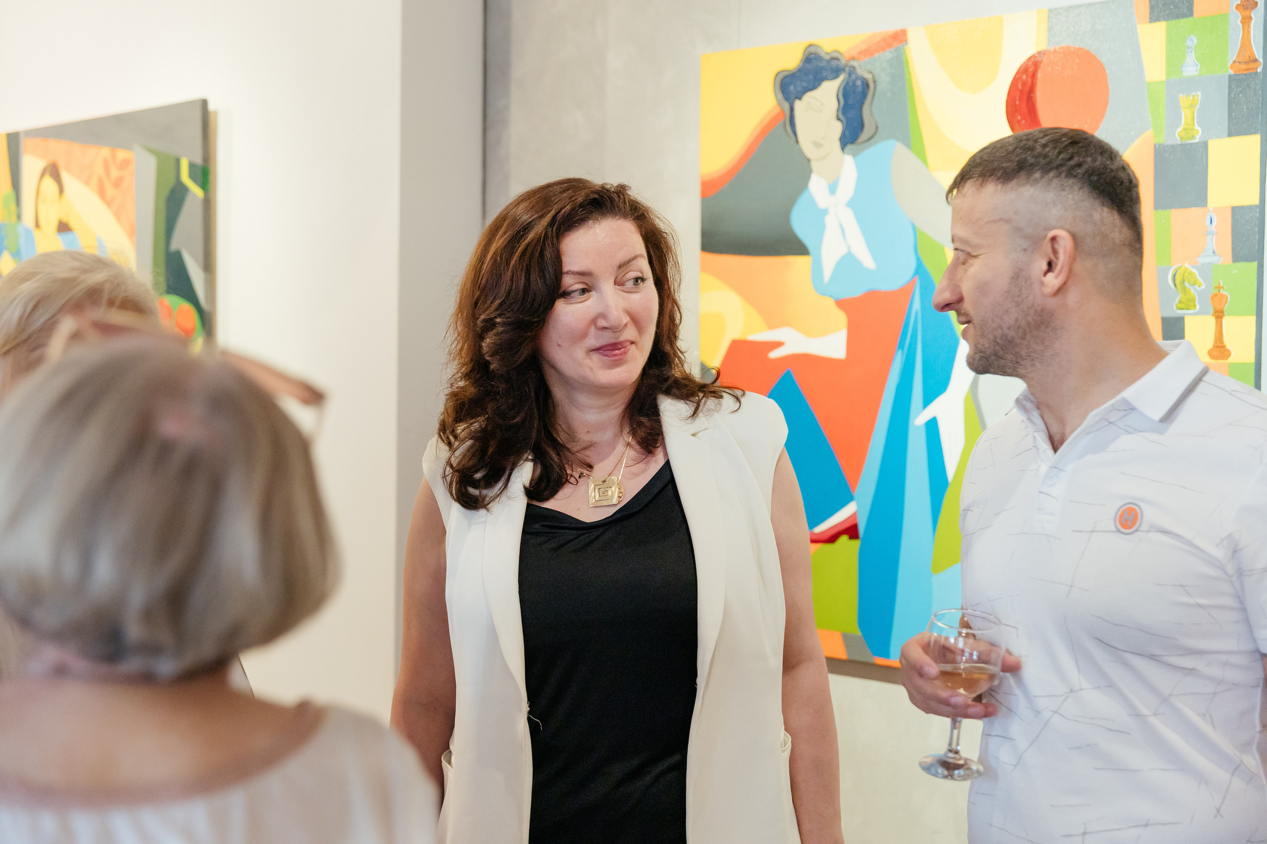 Выставка Лиры Алборовой «Цвет — это я». Свадебный и репортажный фотограф в Санкт-Петербурге Николай Голованов