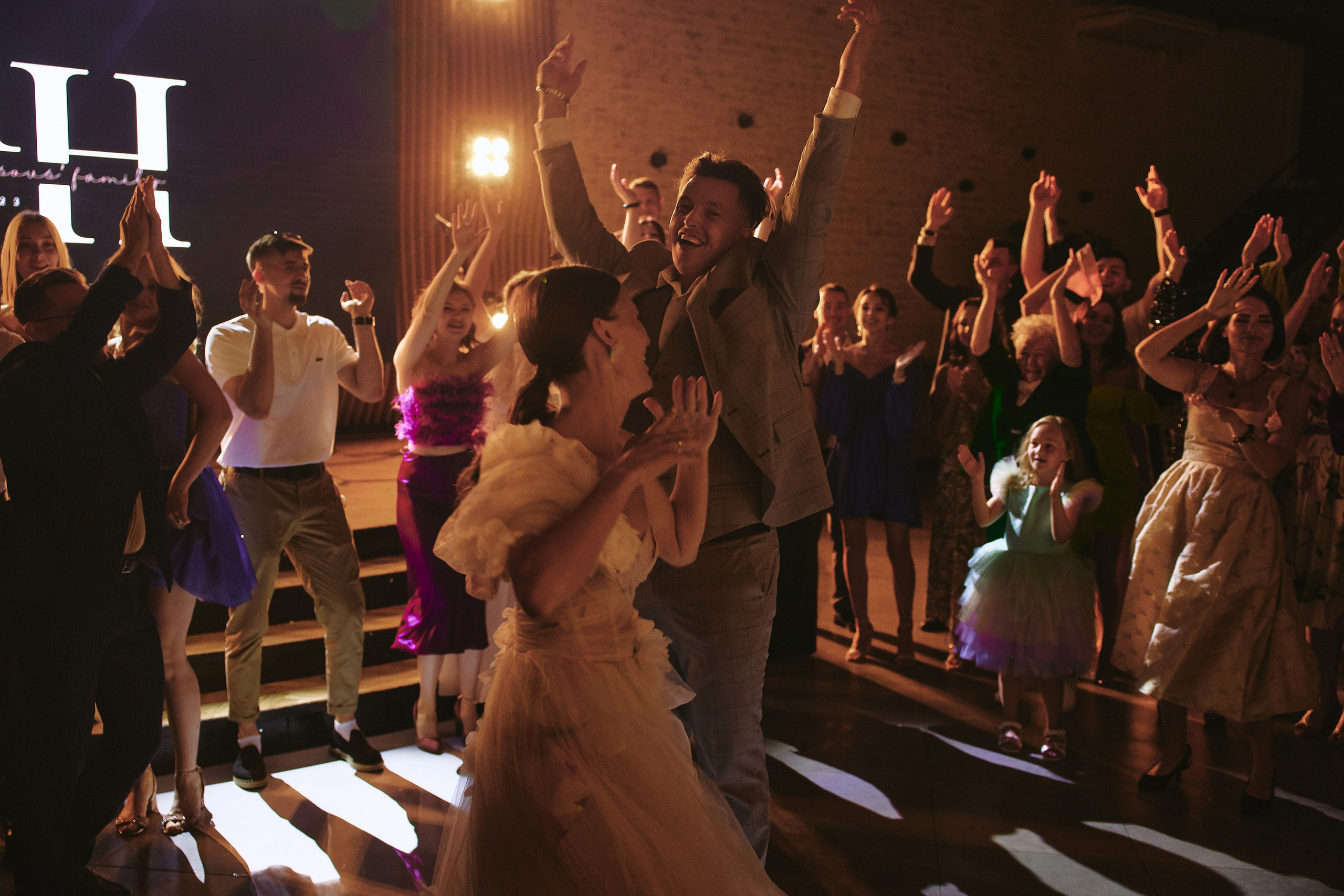 Misha & Nadia. Шумега Василий — амбассадор вайбовых вечеринок