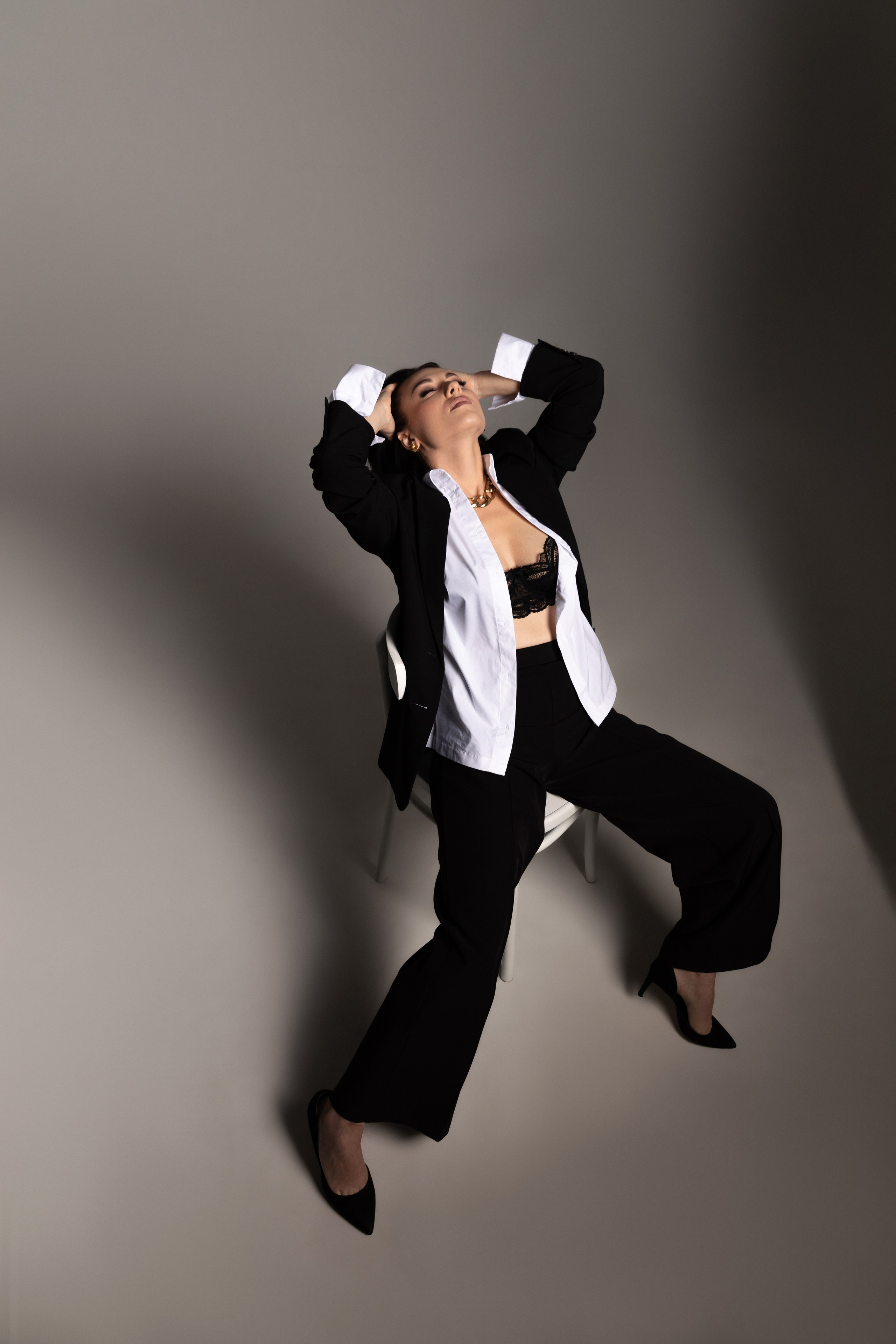 Юлия. Фотограф Мария Щеголькова. Чувственный женский портрет