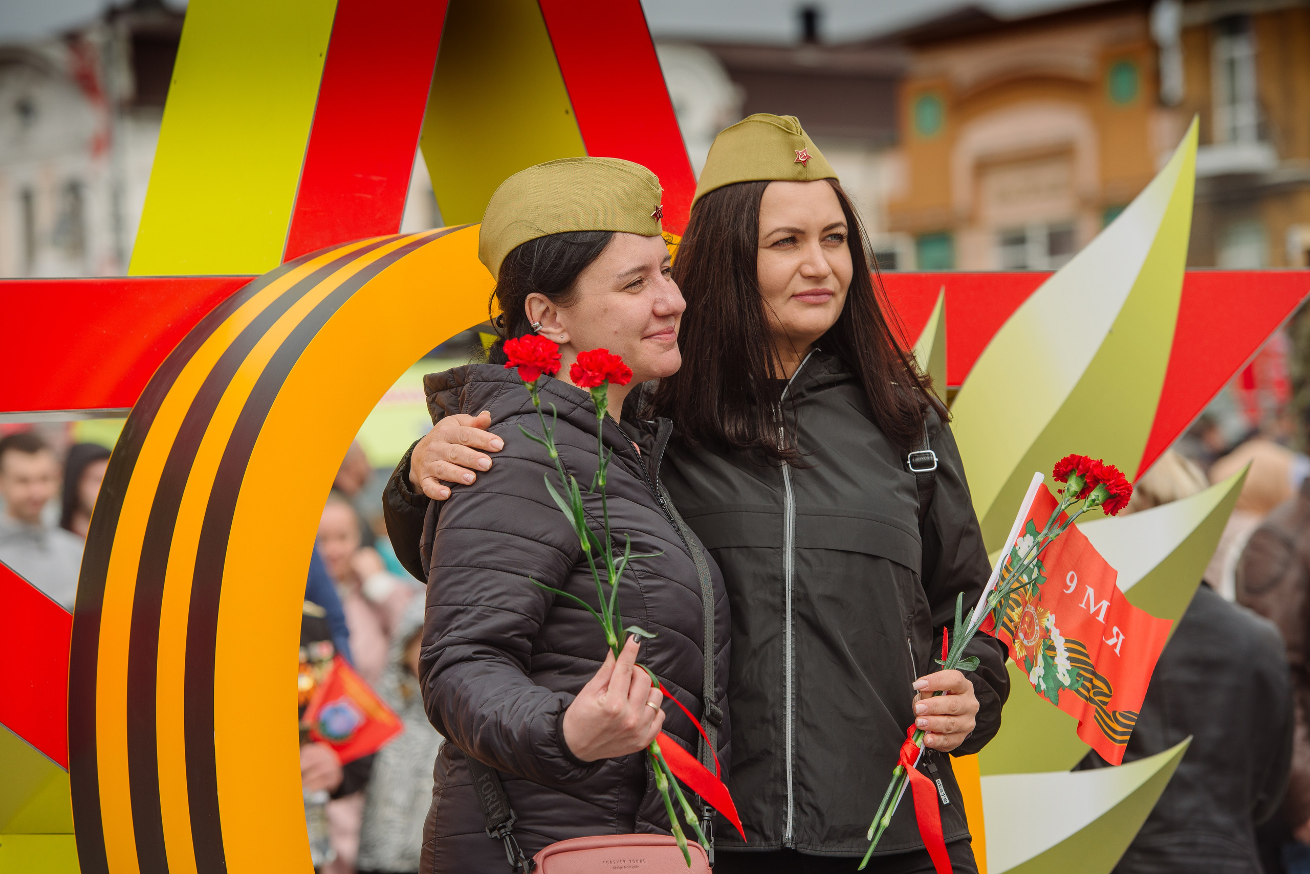 9 мая Центральная плащадь. Фотограф Мария Каюрова