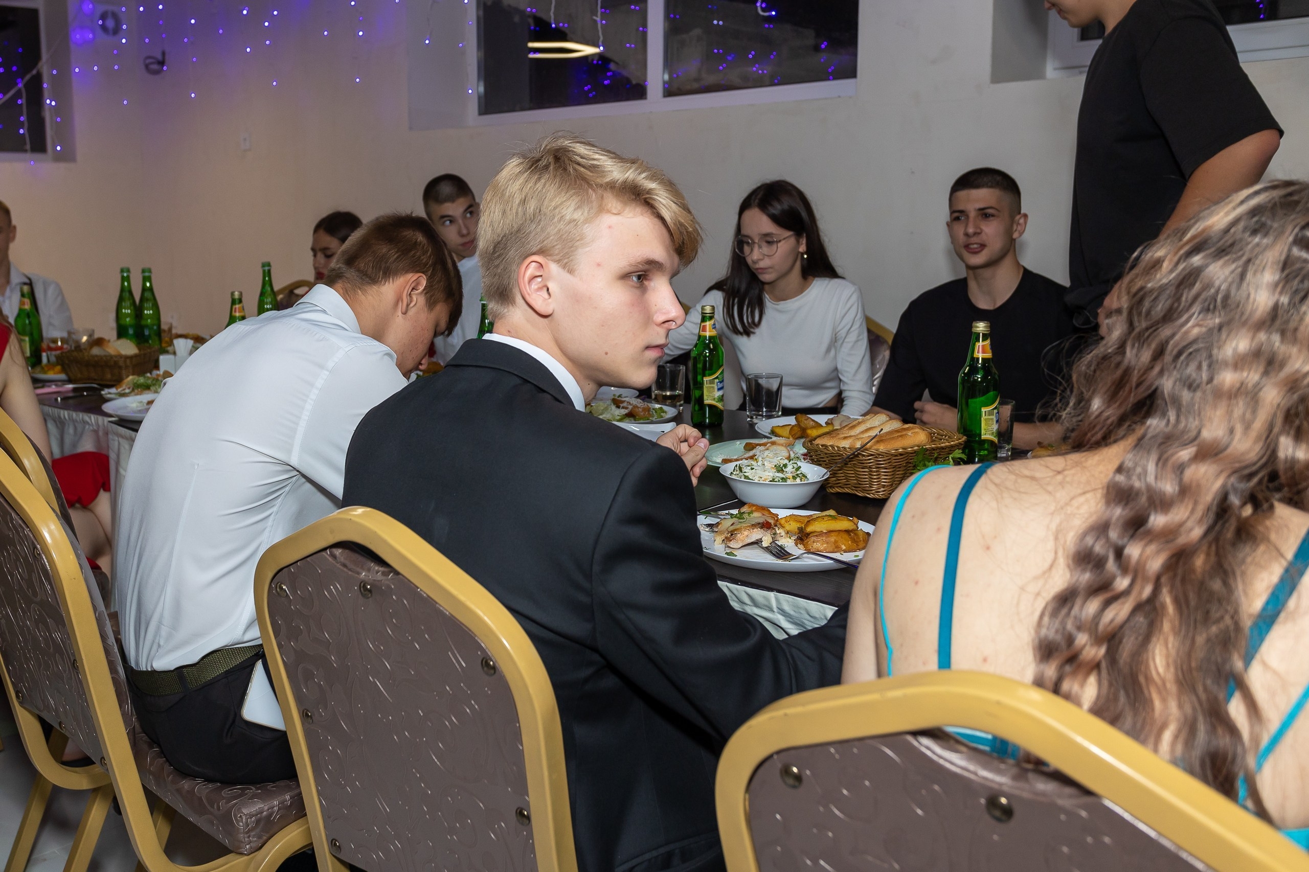 Вручение аттестата и выпускной вечер. Выпускные альбомы Майкоп, Краснодар Елена Золотарева