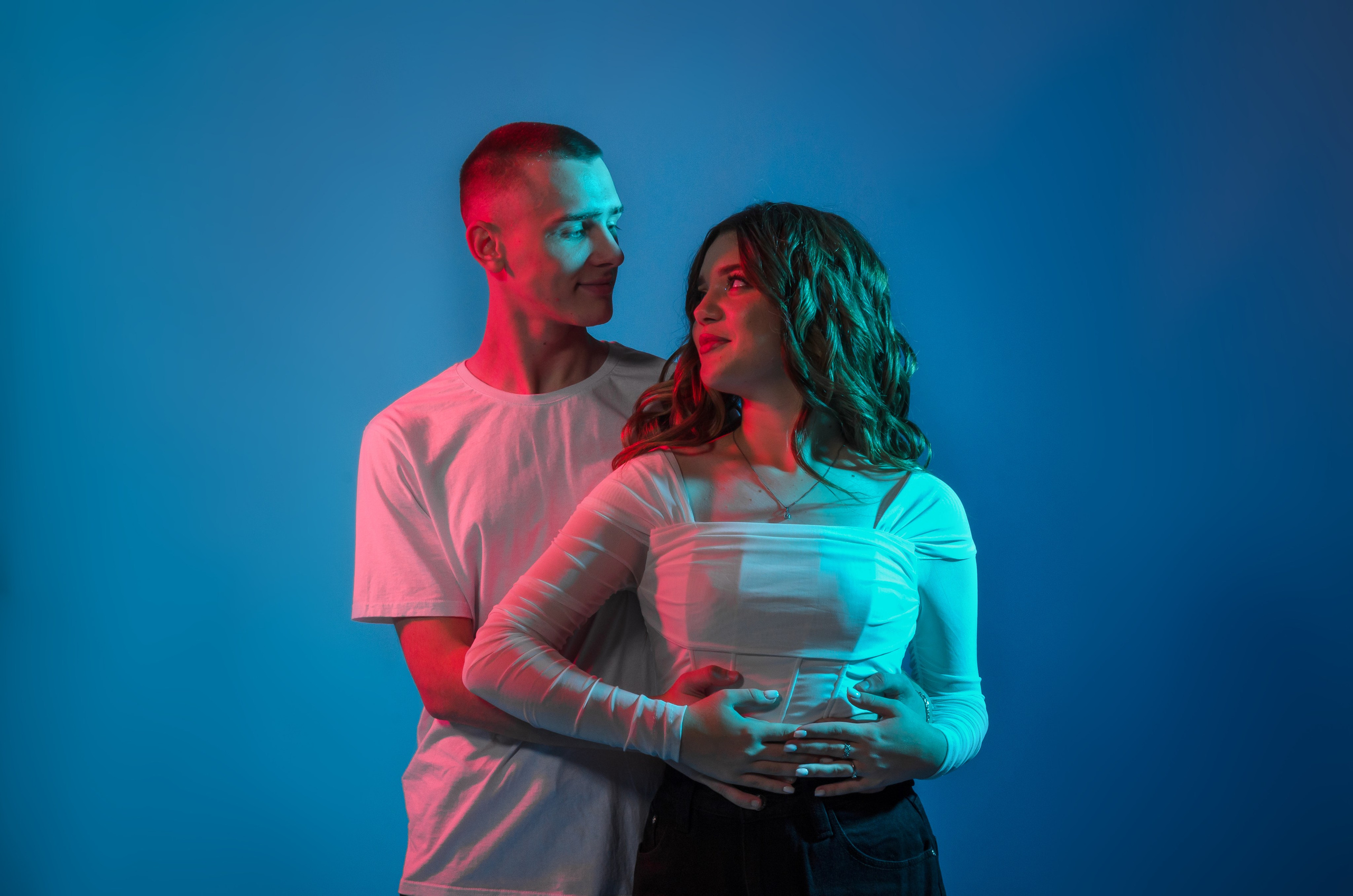 Съемки в студии. Индивидуальные, семейные, студийные съемки в Серпухове и за пределами