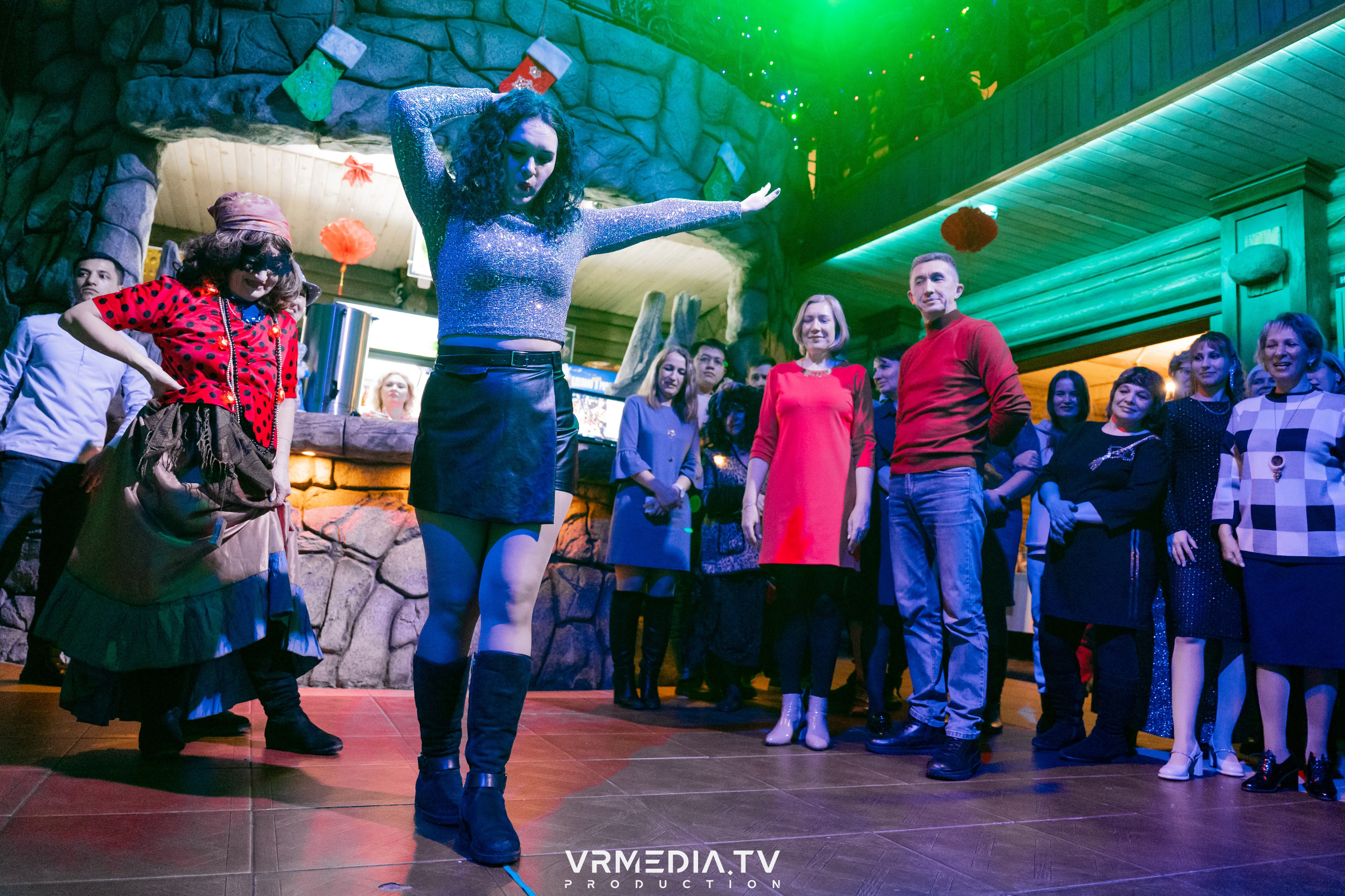 Новогодний вечер «У Петровича»