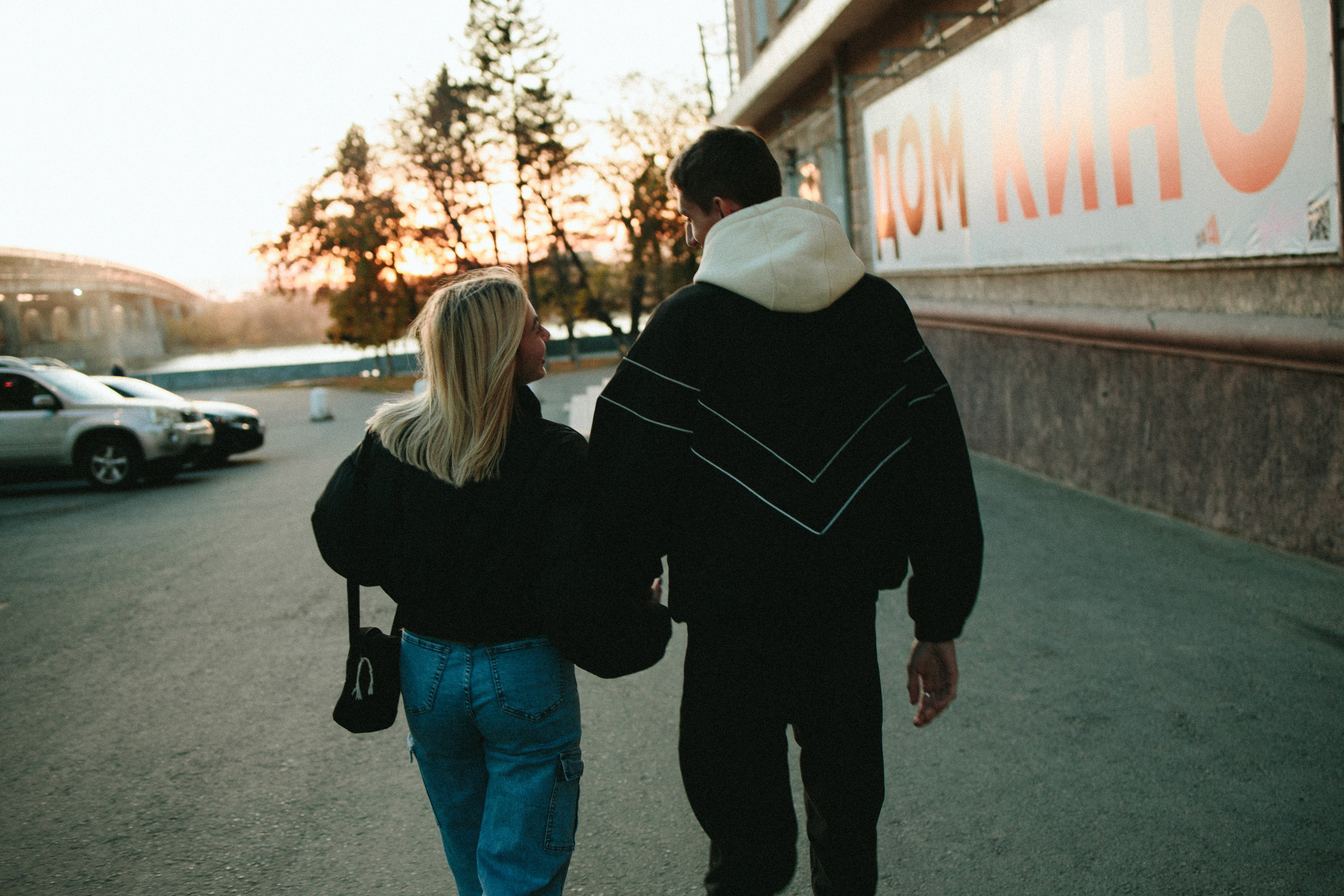 Прогулки по ночному городу. Lifestyle семейный и детский фотограф в Омске Иванова Екатерина