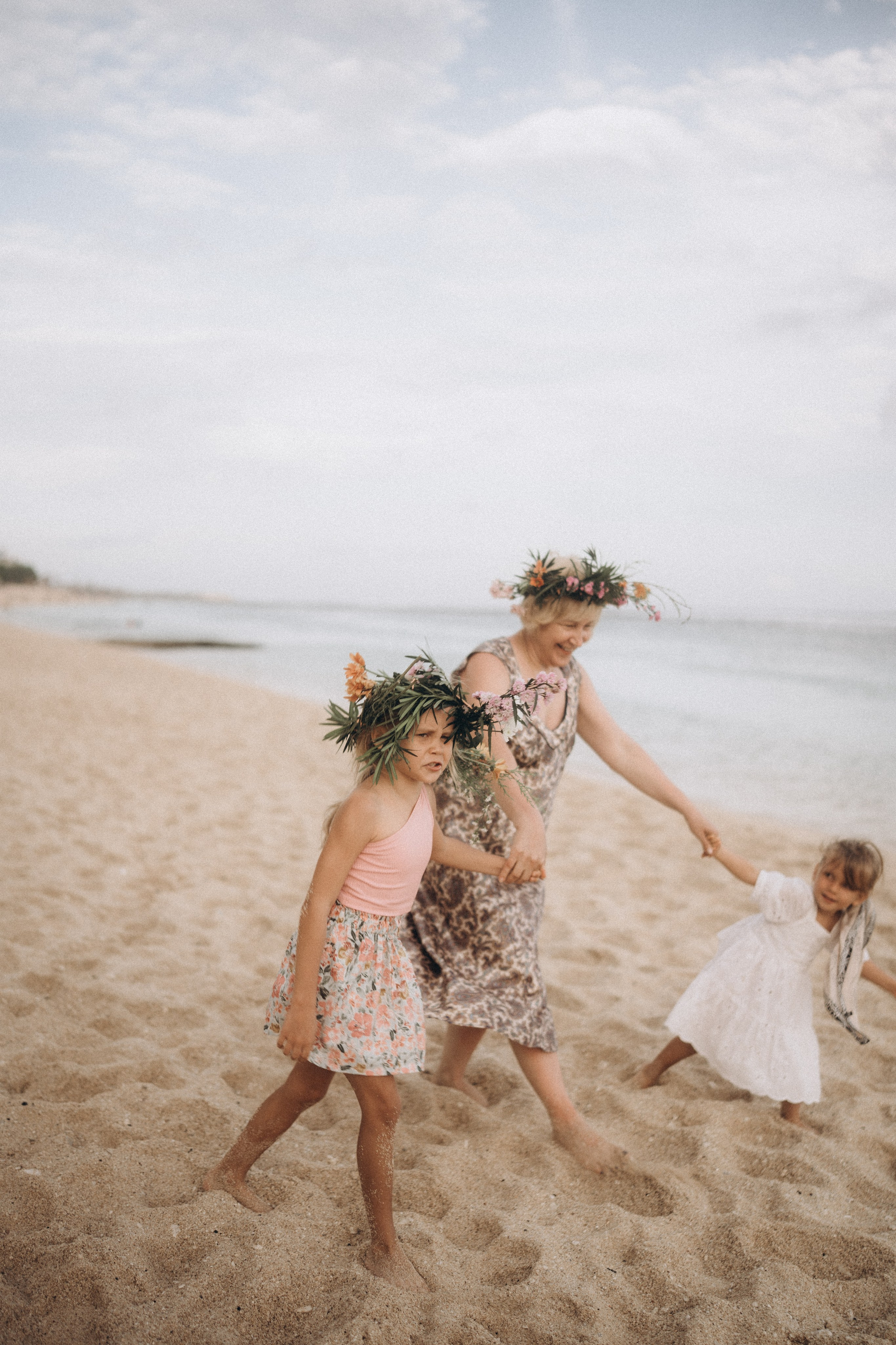 Настя, Ирина, Вика и Луна. Ольга Антипова — фотограф