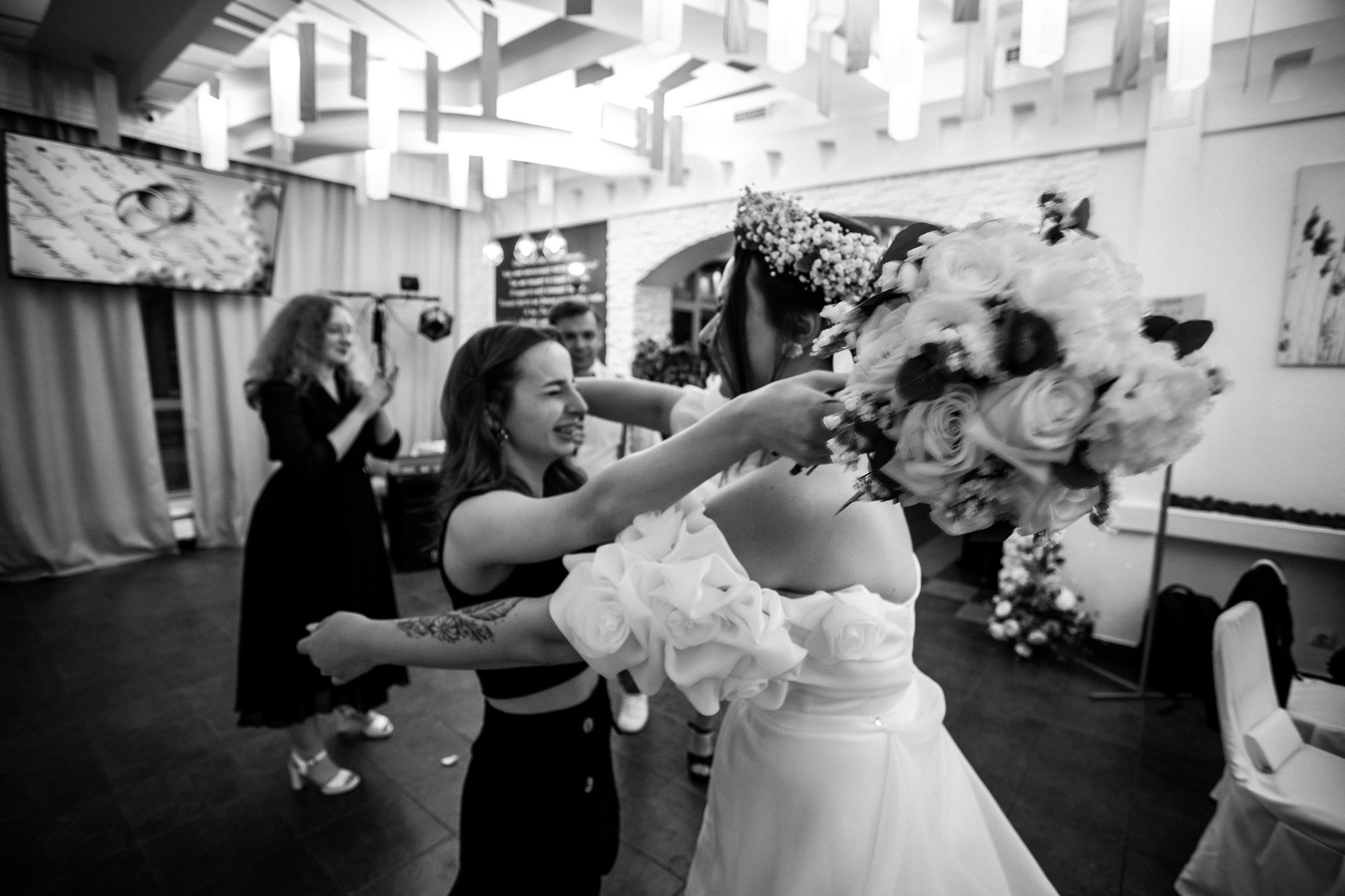 Владимир и Анастасия. Свадебный и портретный фотограф в Омске Антон Карев