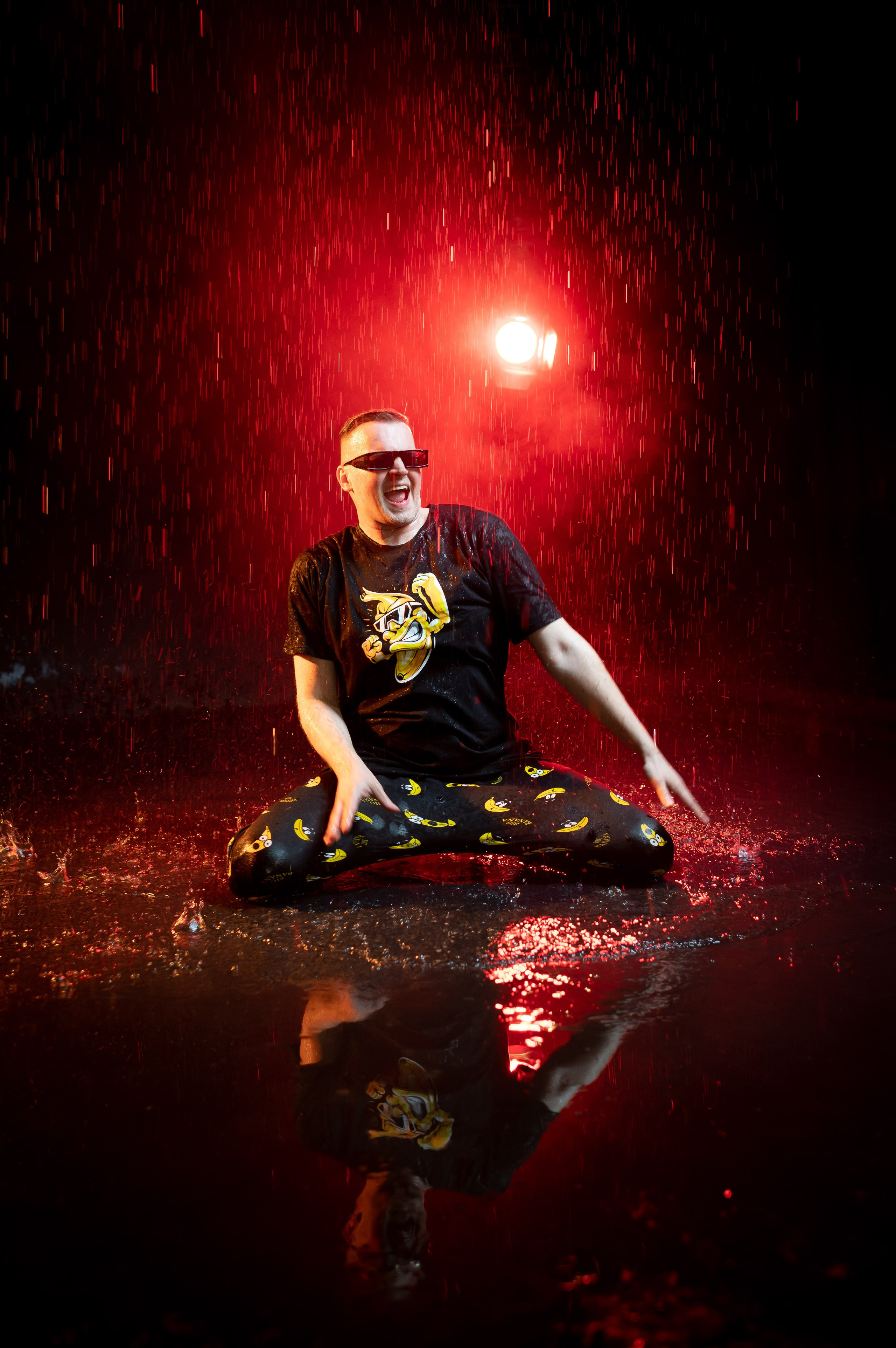 Ты можешь быть разным: деловой или взрывной. Портретный, семейный и свадебный фотограф в Санкт-Петербурге и в Пушкине Ширяев Денис