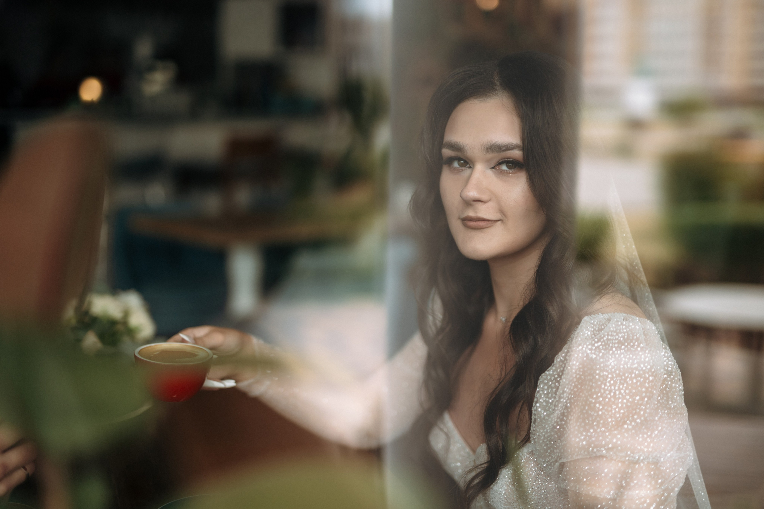 Молодожены в интерьере "Итальянского дворика", Тамбов, фотограф Павел Четвертков.