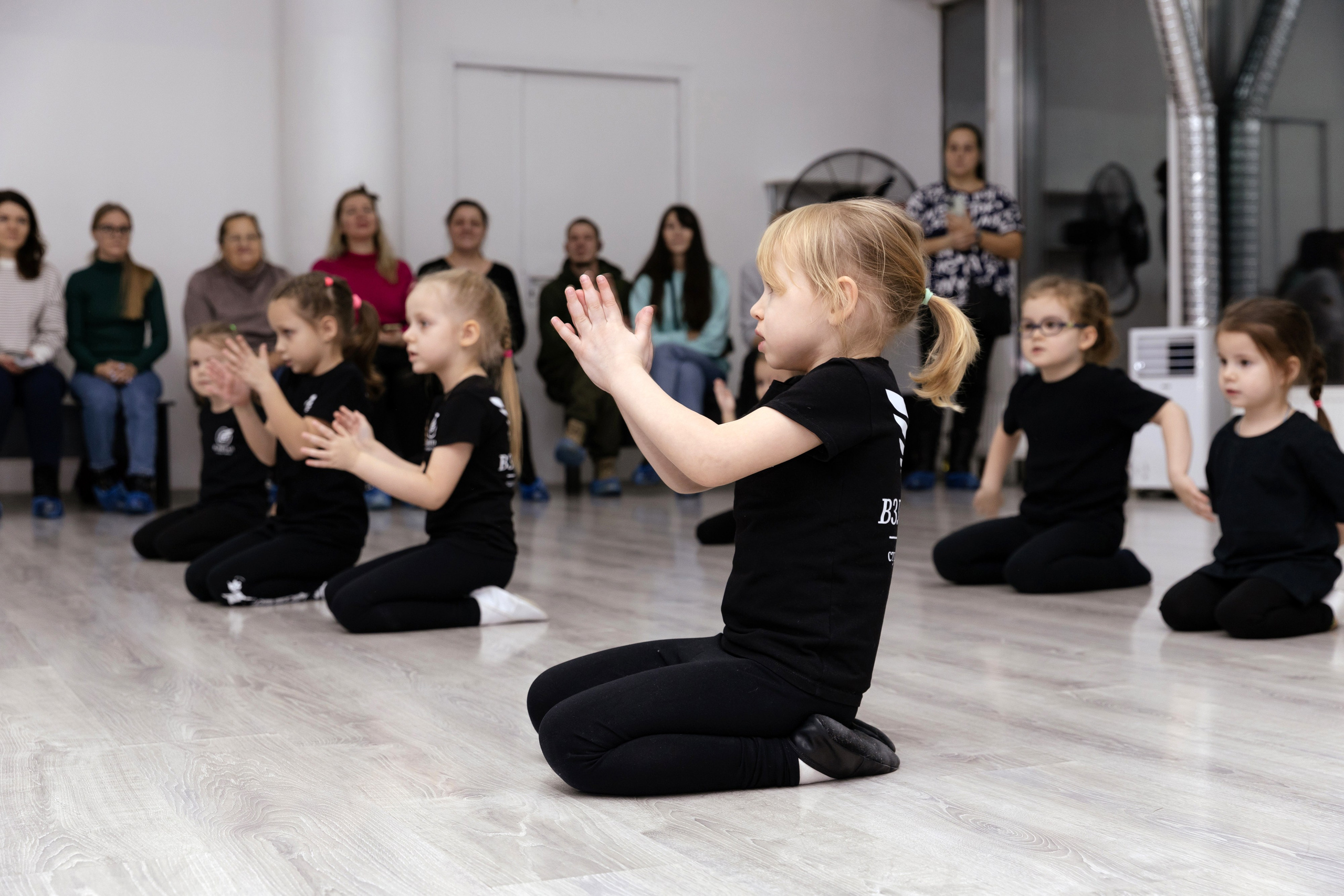 Студия «Взлетай». Открытый урок. Семейный фотограф — Макс Белогрудов