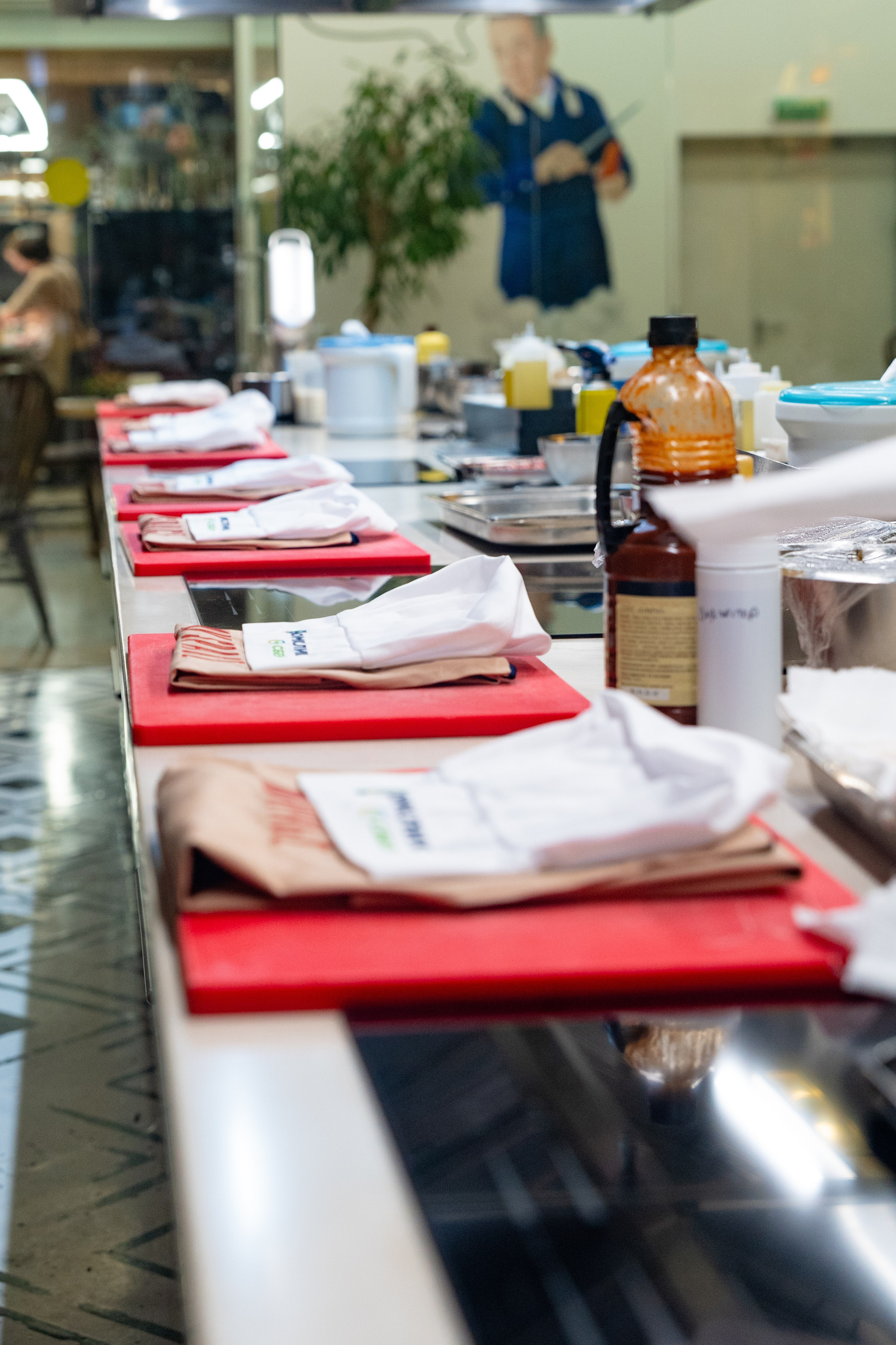 NOVIKOV SCHOOL — Умами зал. Фотограф Никита Комаров