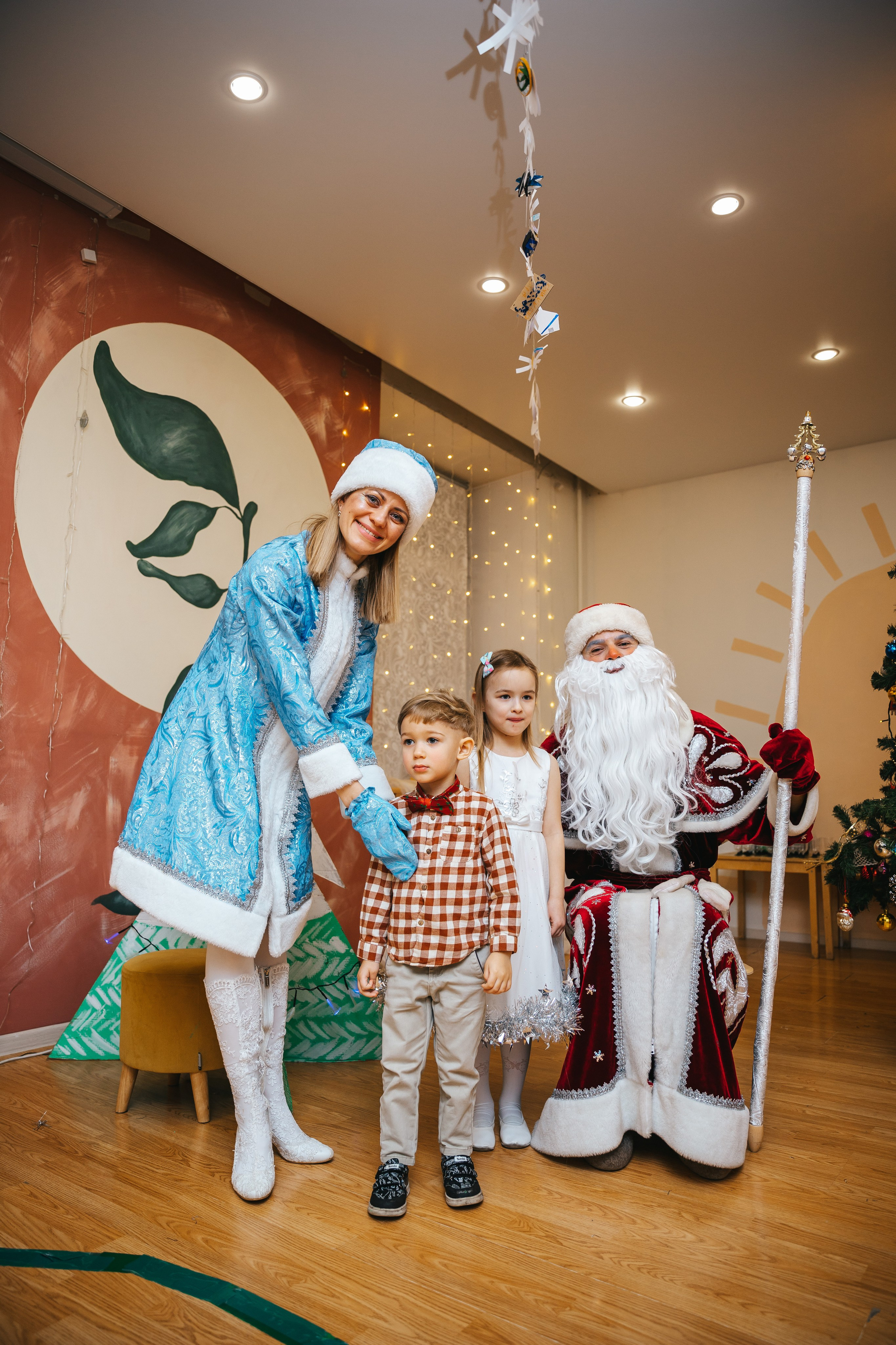 Новогодний утренник в Монтессори-садике. Семейный lifestyle фотограф в Санкт-Петербурге Людмила Пахомова