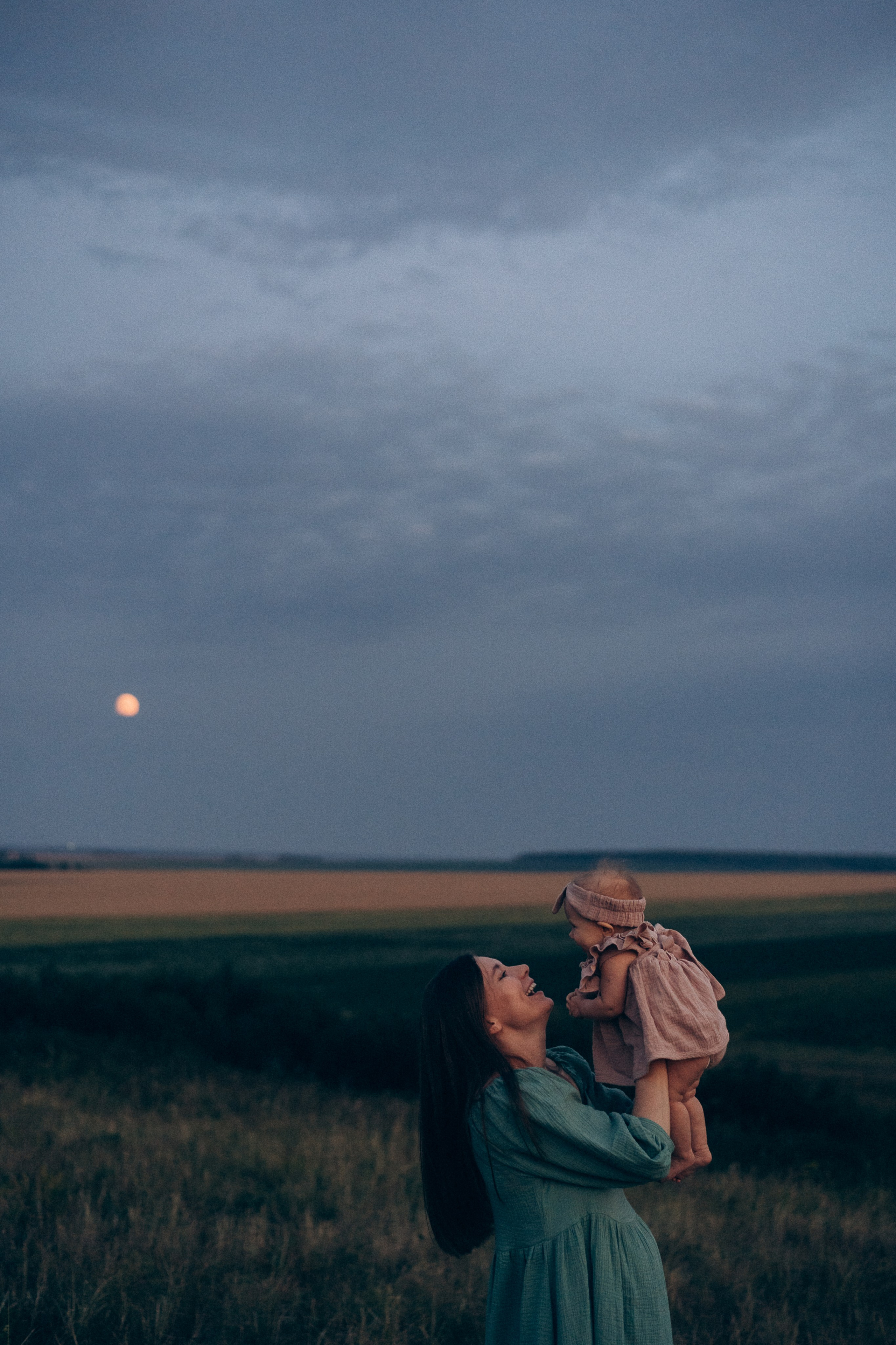 Летние поля. Семейный фотограф в Челябинске Волченко Ксения