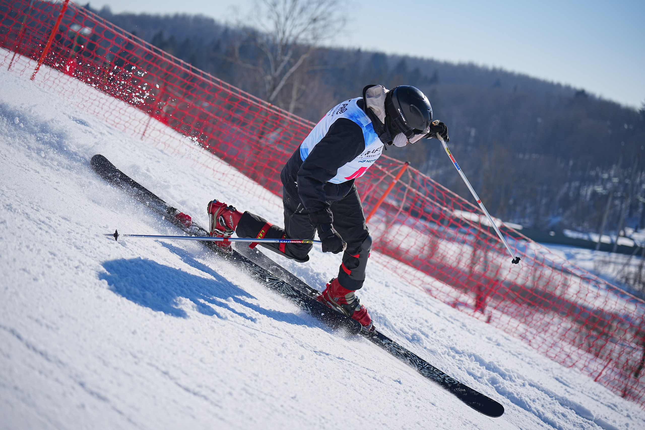 Шуколово. Открытое Первенство МФТИ по горным лыжам. GS, Telemark, 2024. Фотограф Студитский Евгений