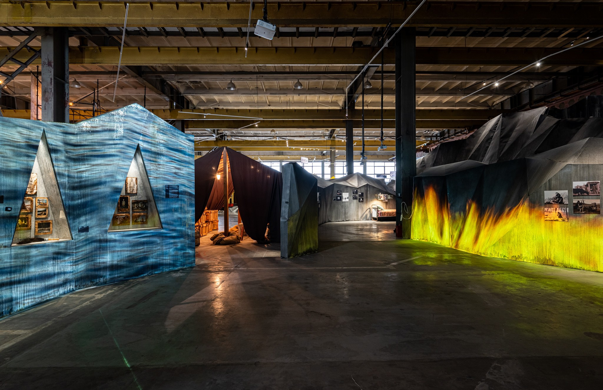 Выставка-путешествие «Балабанов» Севкабельпорт (СПБ) Planet9 2023. Фотограф Василий Буланов