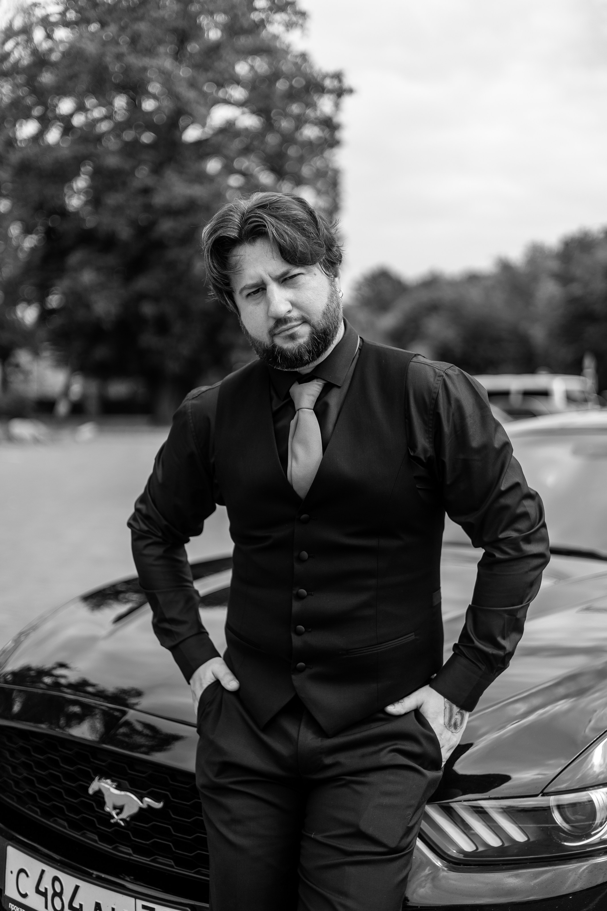 Евгений Саранцев, президент мотоклуба «Garage 13 MCC» и прекрасная Ирина. Фотограф Елена Медок Калининград