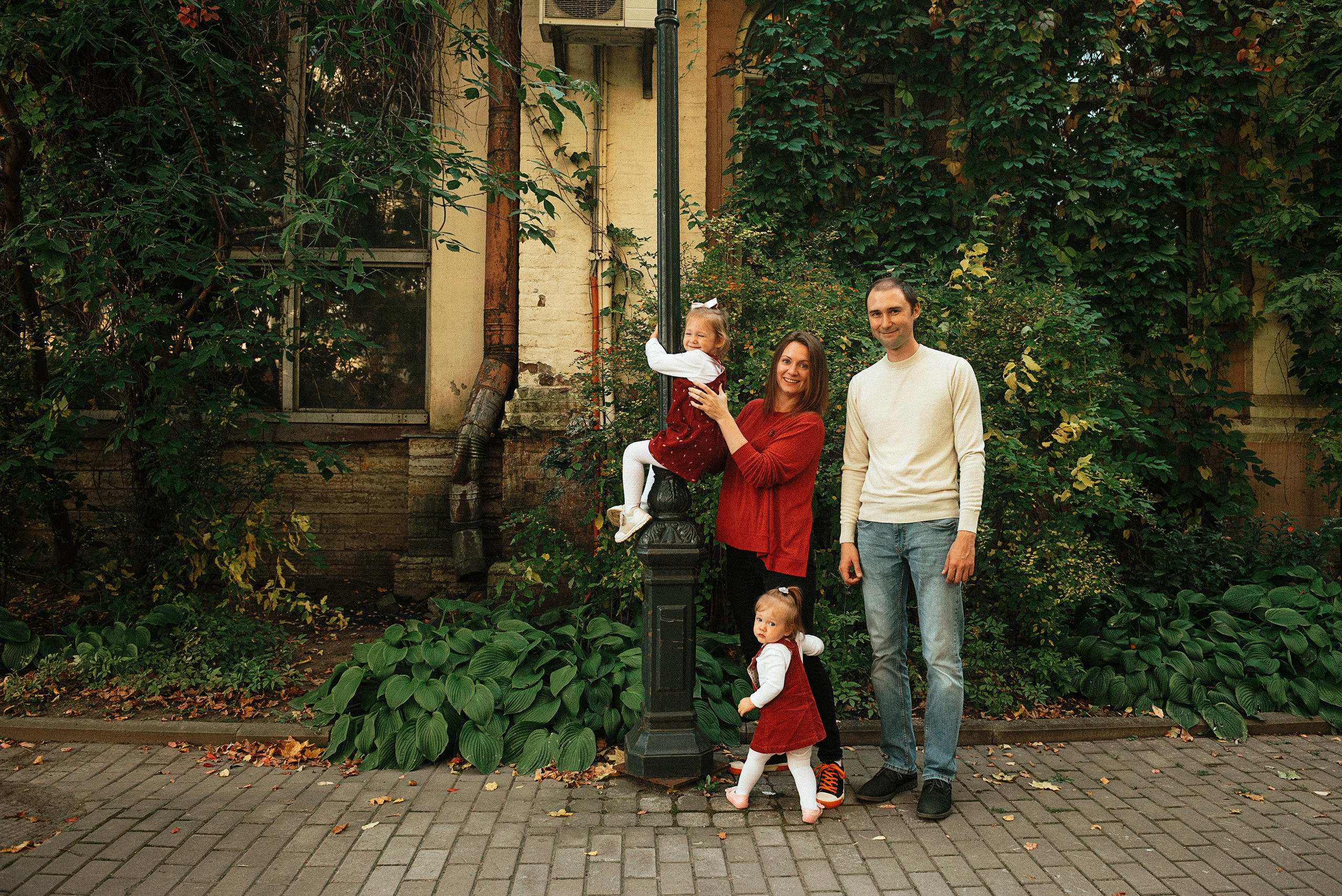 Аня, Сережа, Вика и Рита. Семейный фотограф. Великанова Ирина. Санкт-Петербург. Пушкин