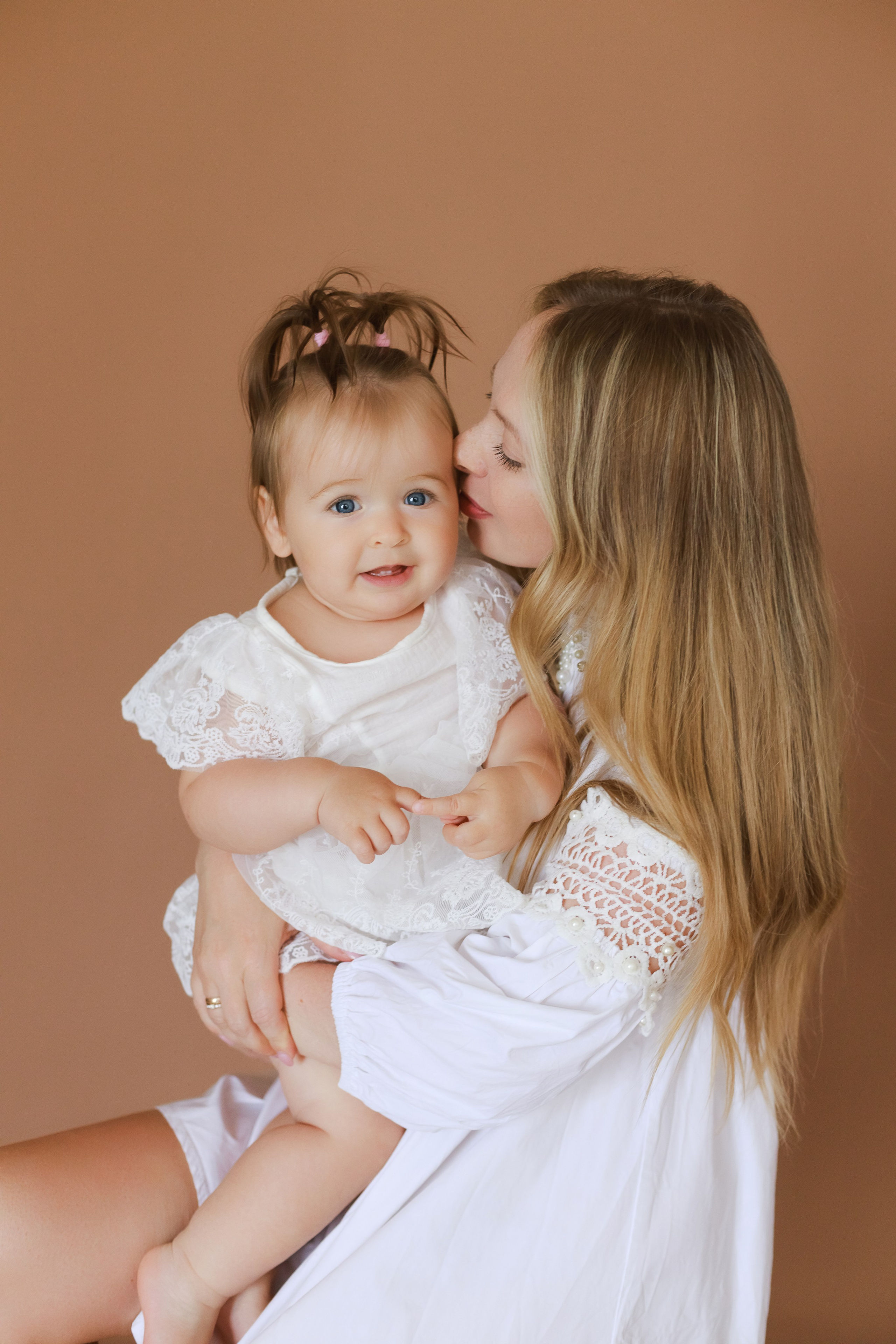 Анюта. Крушение торта. Детский и семейный фотограф в Краснодаре Альбина Морозова