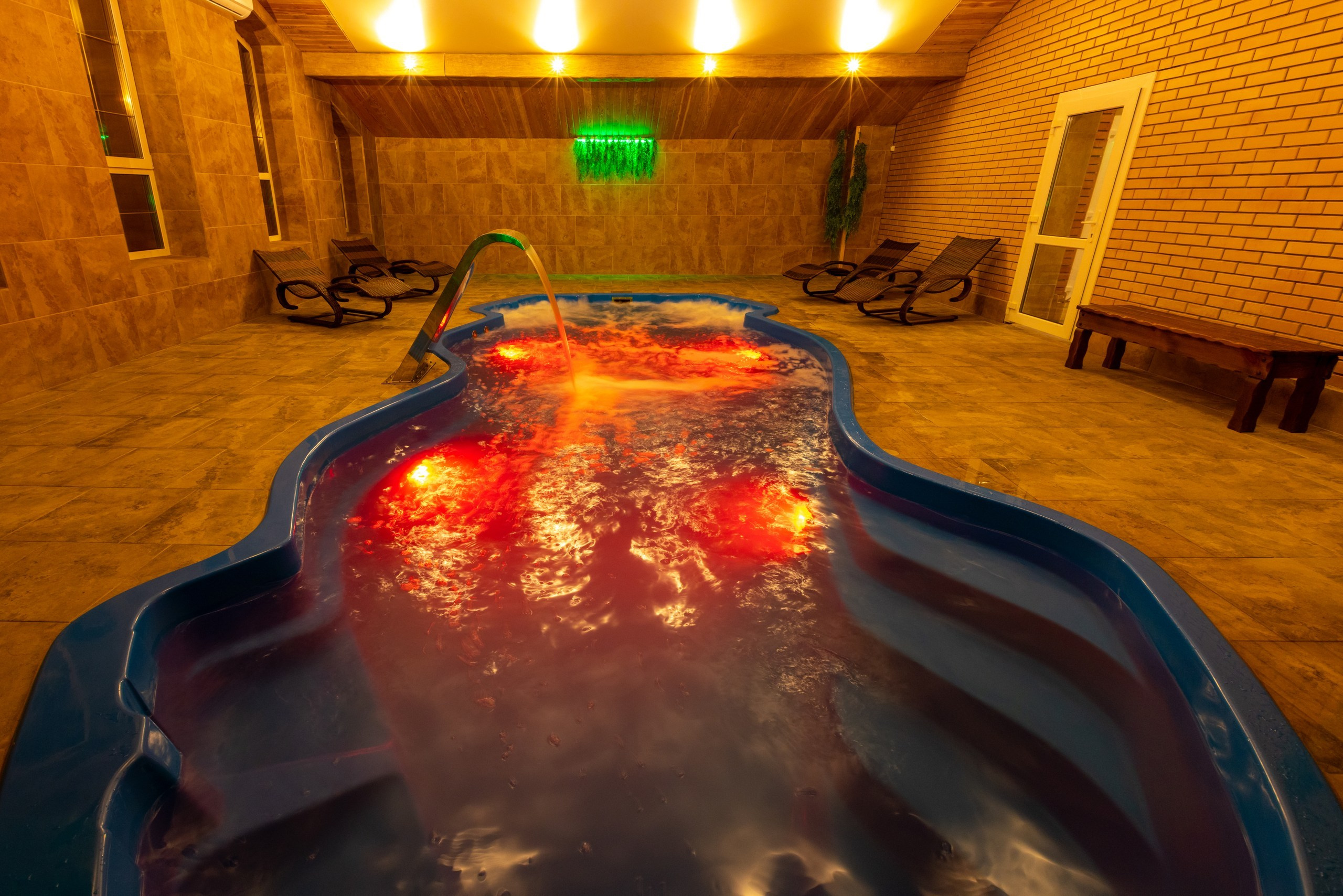 Большая Тросна вечером и новый бассейный комплекс. Фотограф в Туле Крупский АнДРей. Фотостудия «КАДР71» в Туле