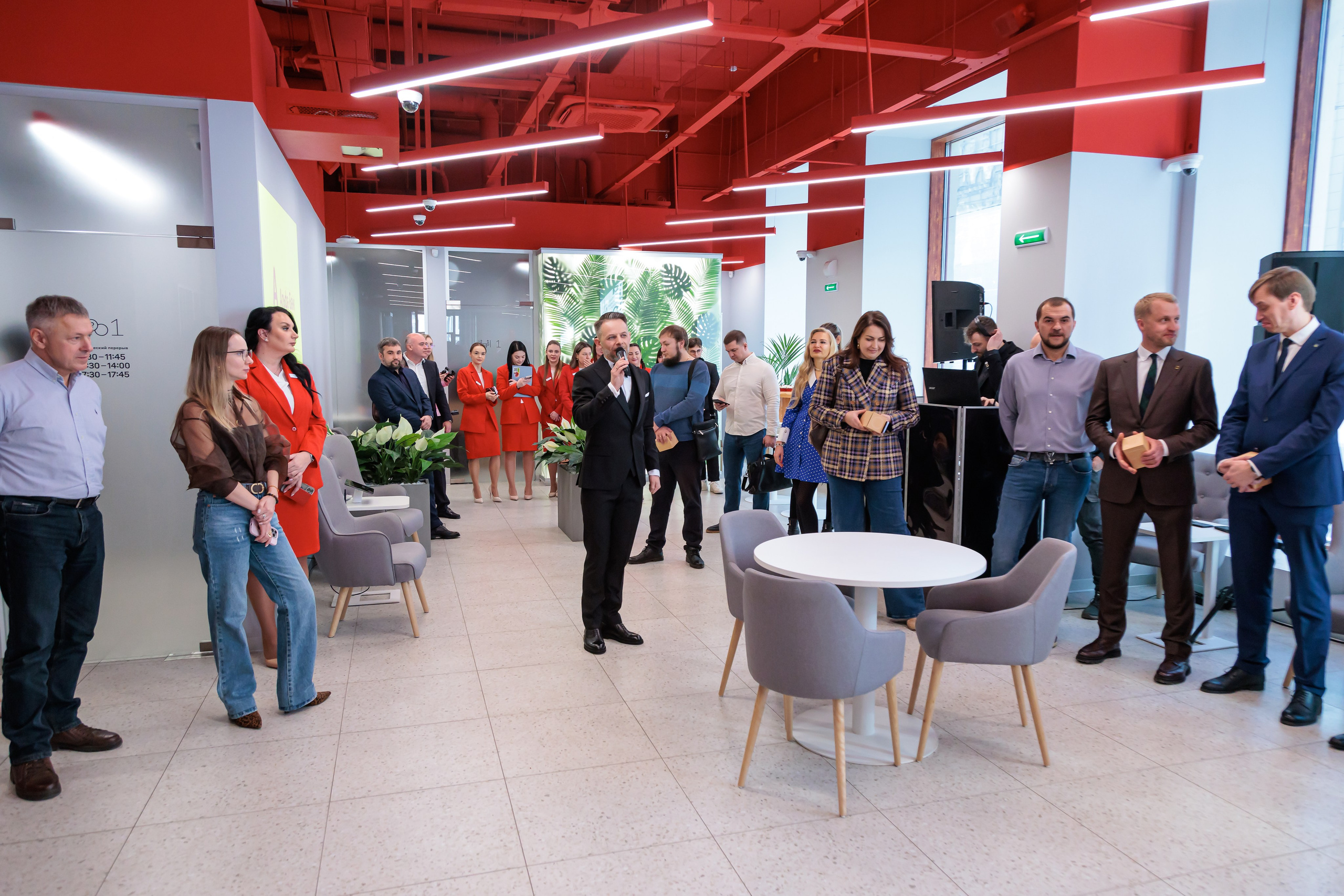 Открытие филиала Альфа-банк. Фотограф Антон Клейнос, Владивосток