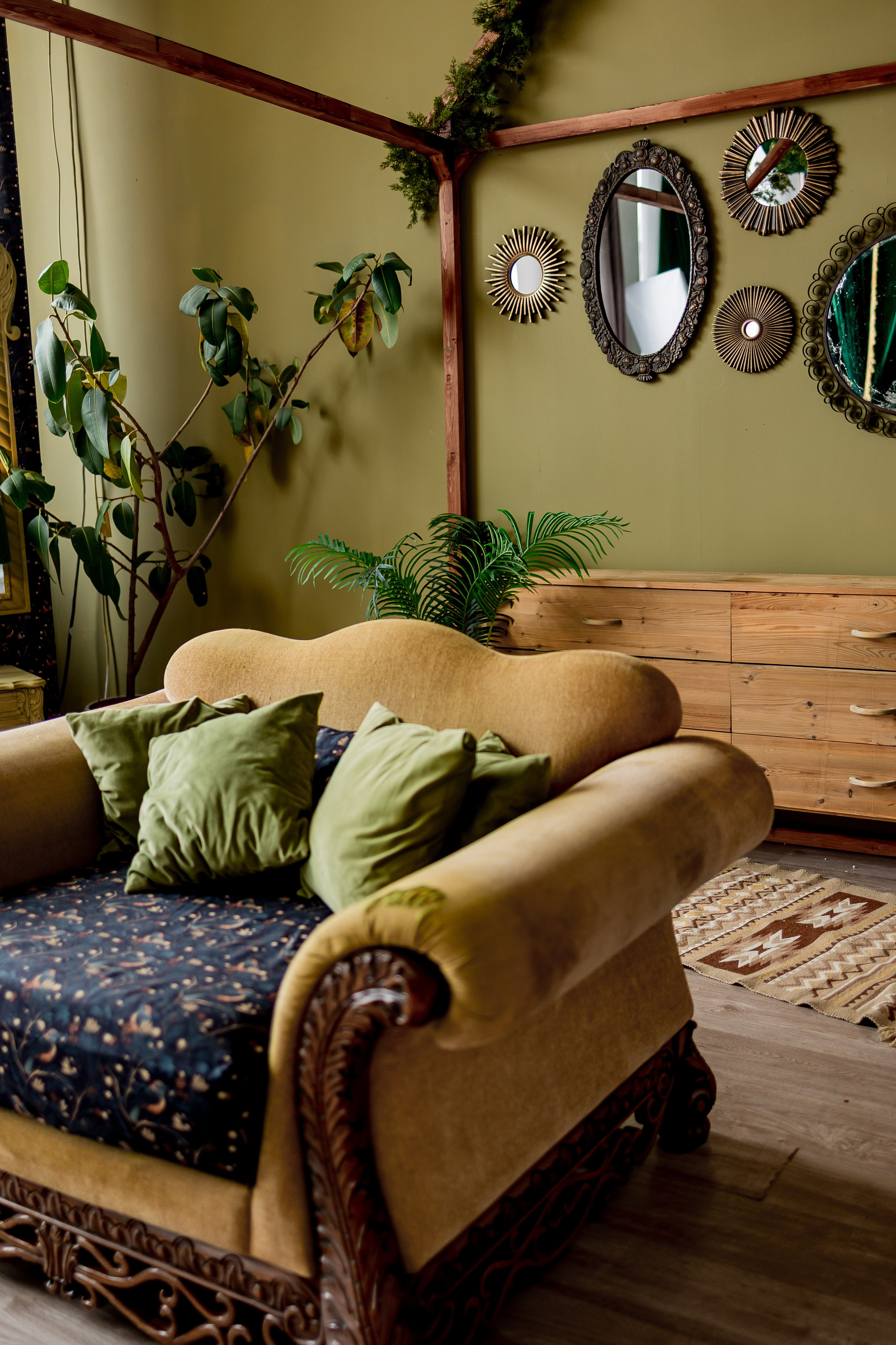 Большой (СЕМЕЙНЫЙ) зал. Фотостудия ЭМБЕР город Артём