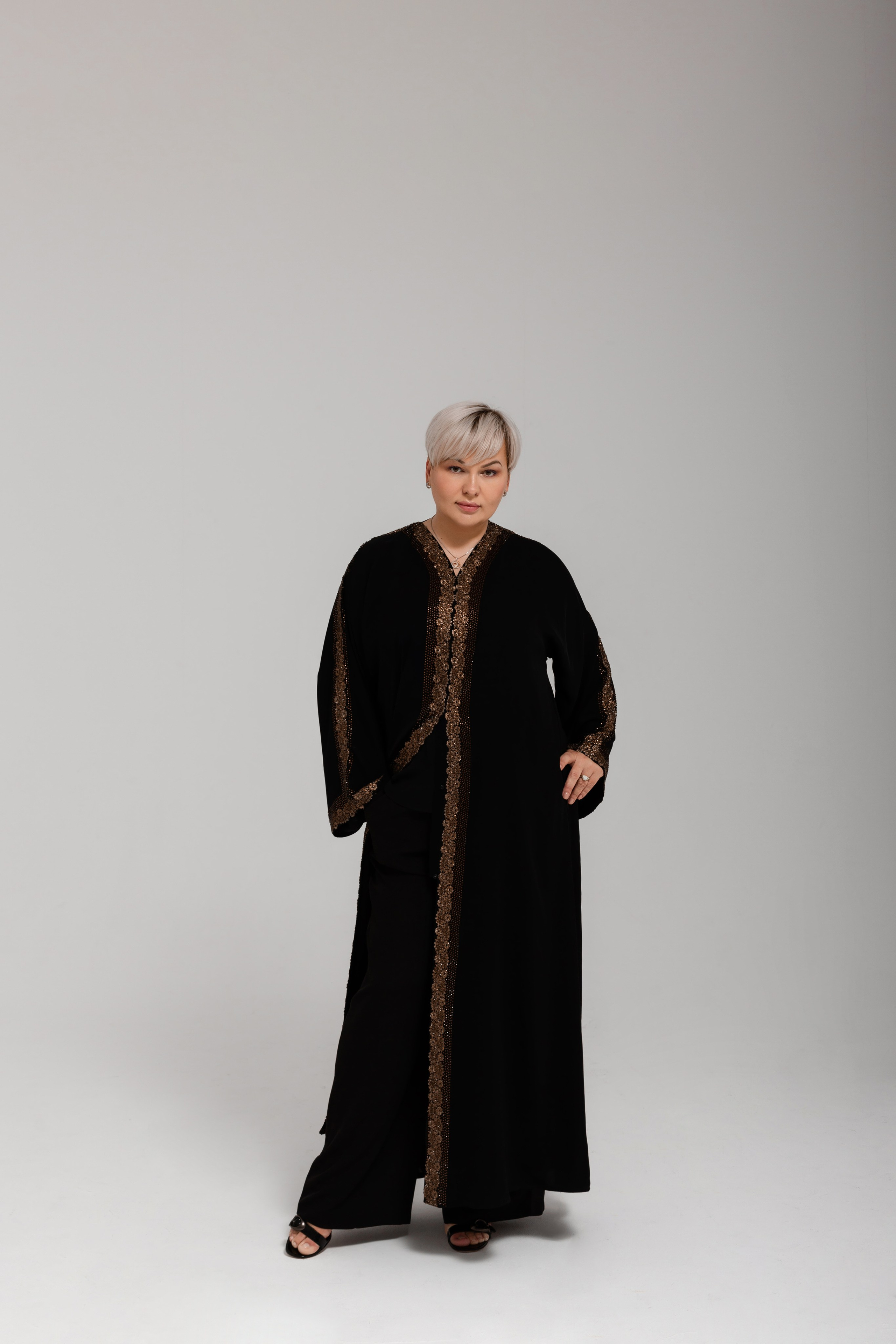 ELENA. Real Estate Consultant