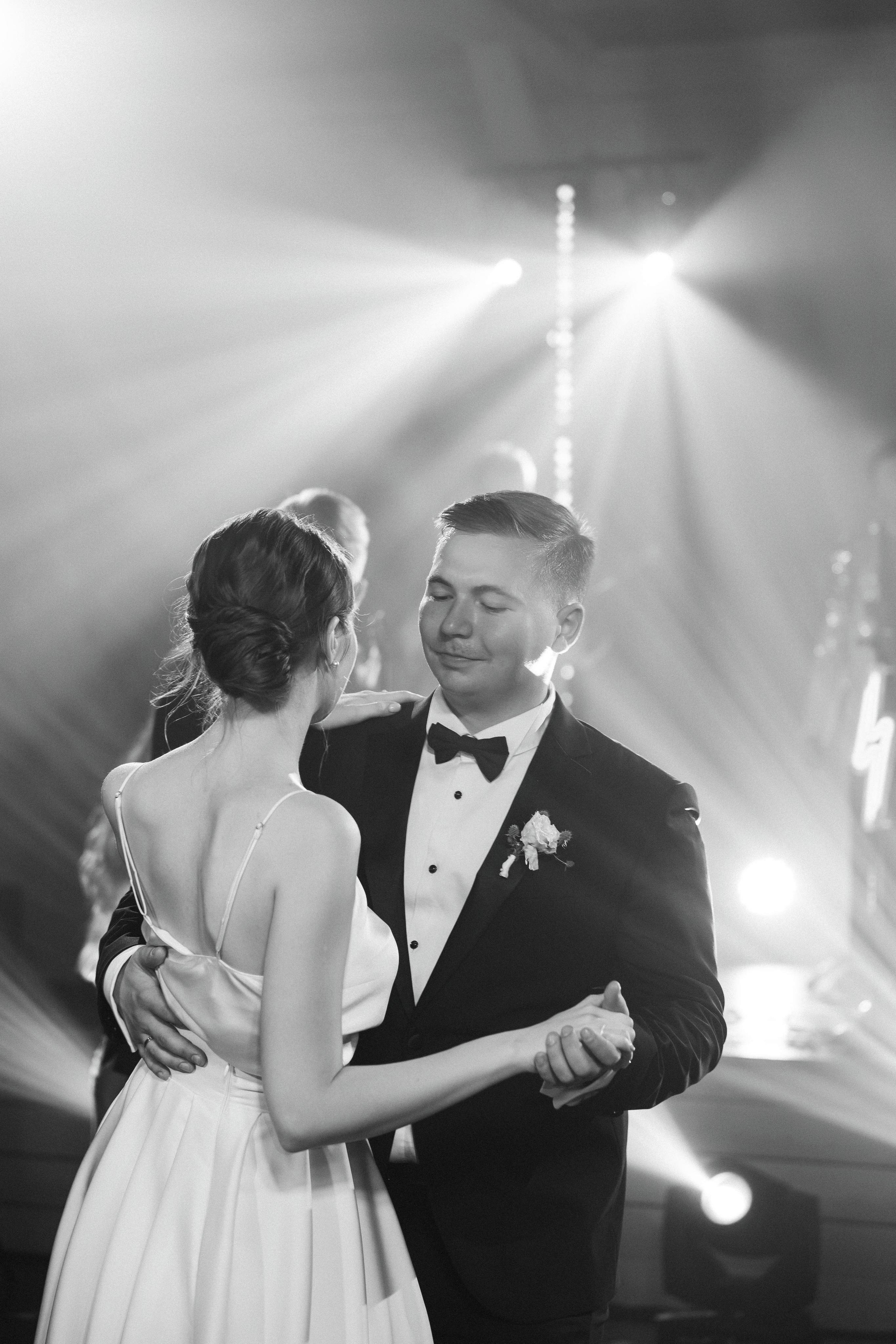 Максим и Валерия. Свадебный фотограф Полина Панина