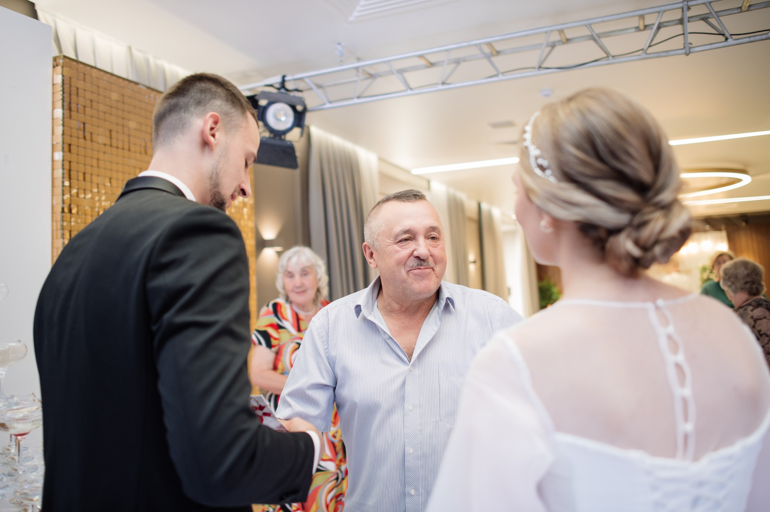 Свадебная фотосессия в Овстуге и Дятьково. Свадебный и репортажный фотограф видеограф Брянск/Москва