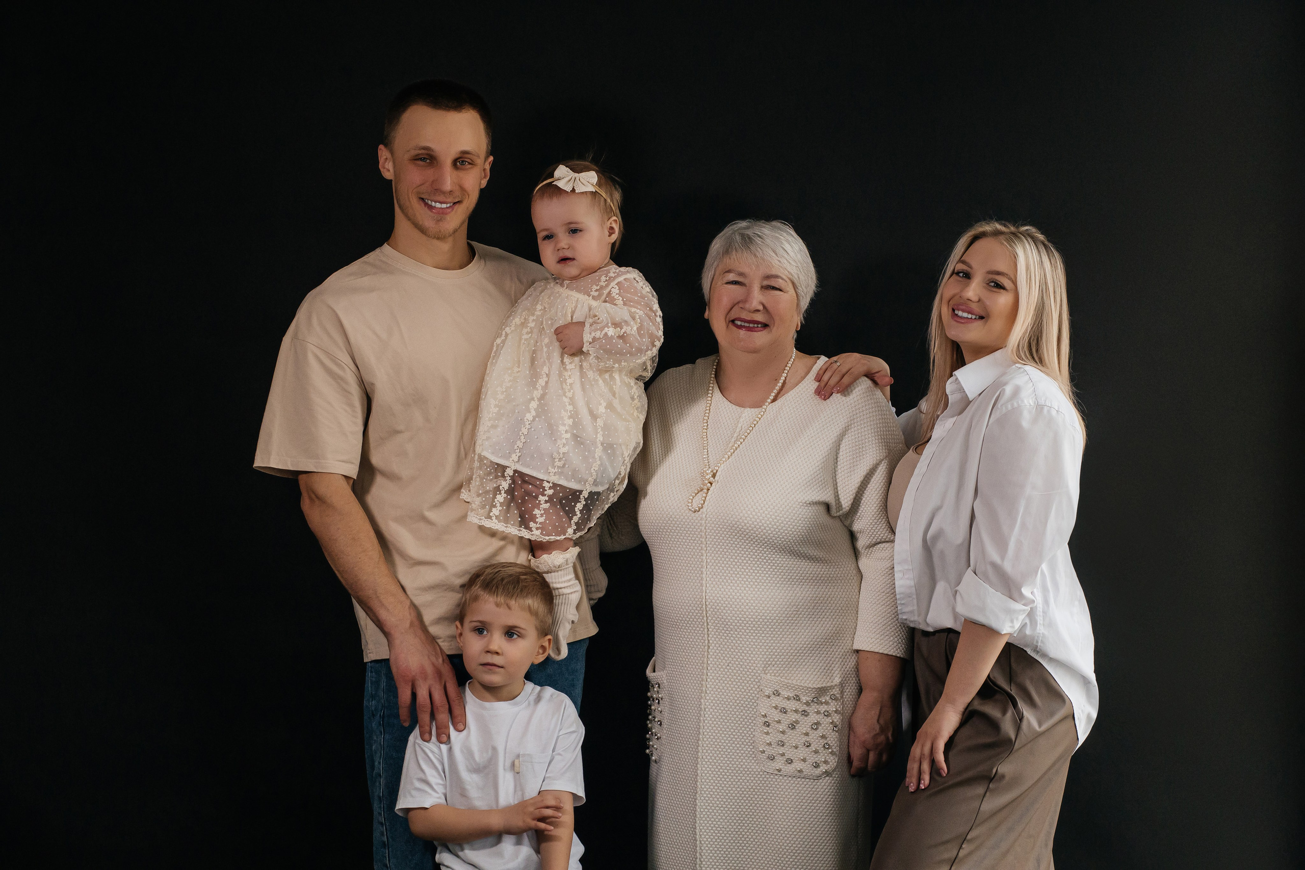 Семейная фотосессия в честь годовасия. Свадебный фотограф в Ростове-на-Дону и Азове Малявка Анастасия