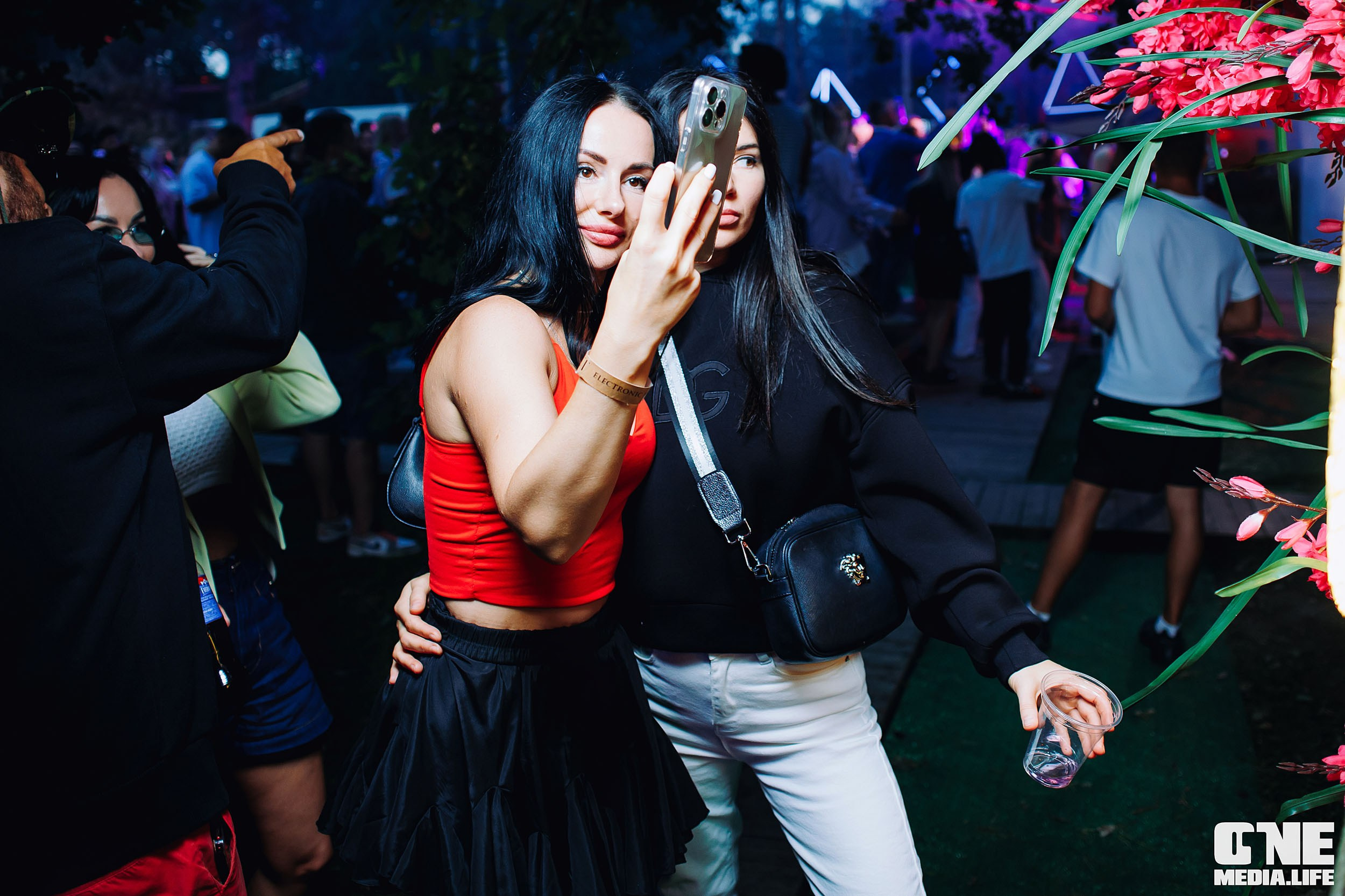 CULT — electronic music festival. Day II. One Media Life: фоторепортажи, фотоотчеты с мероприятий и заведений