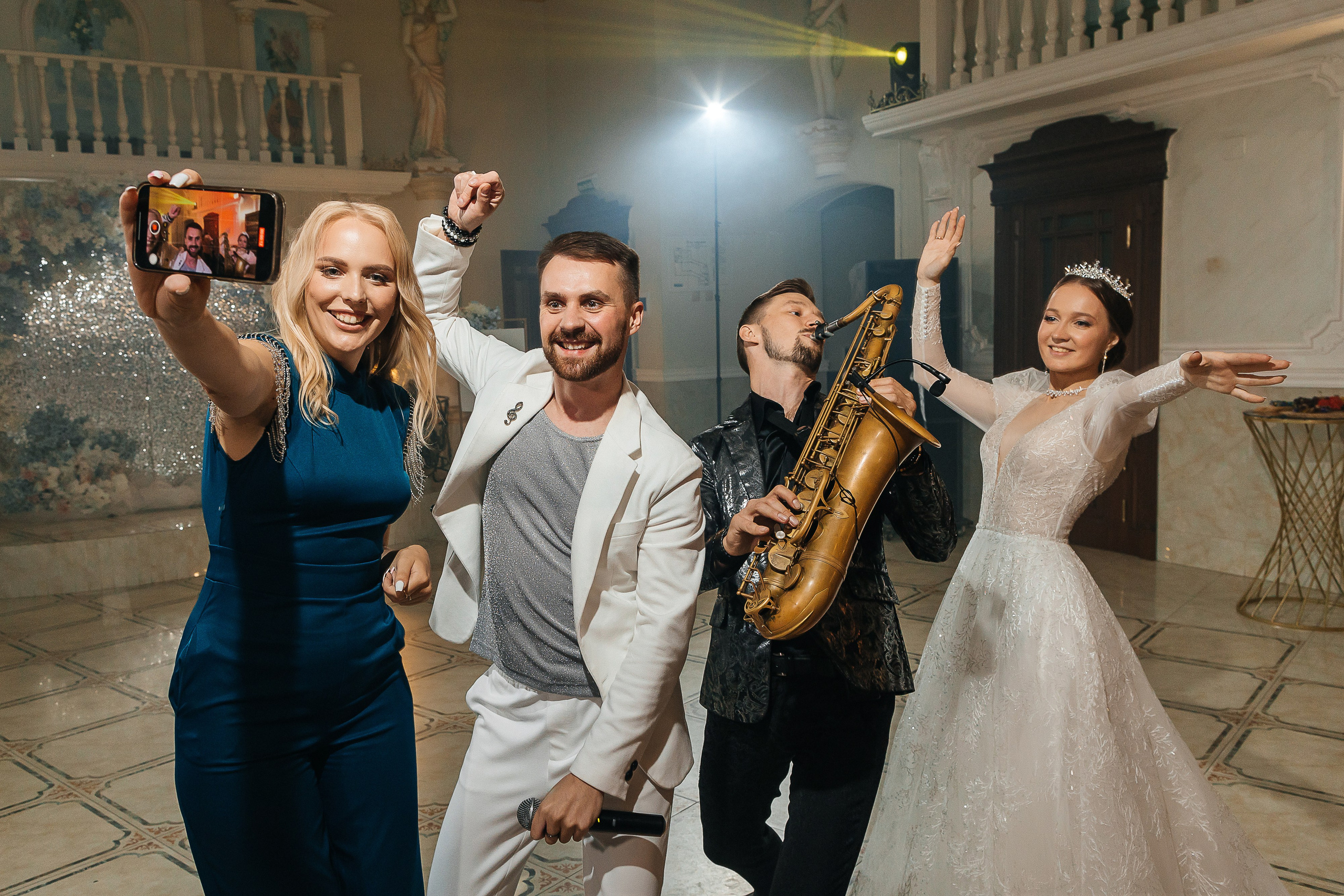 Романтическое утро невесты. Олег Сверчков | Свадебный фотограф Вологда