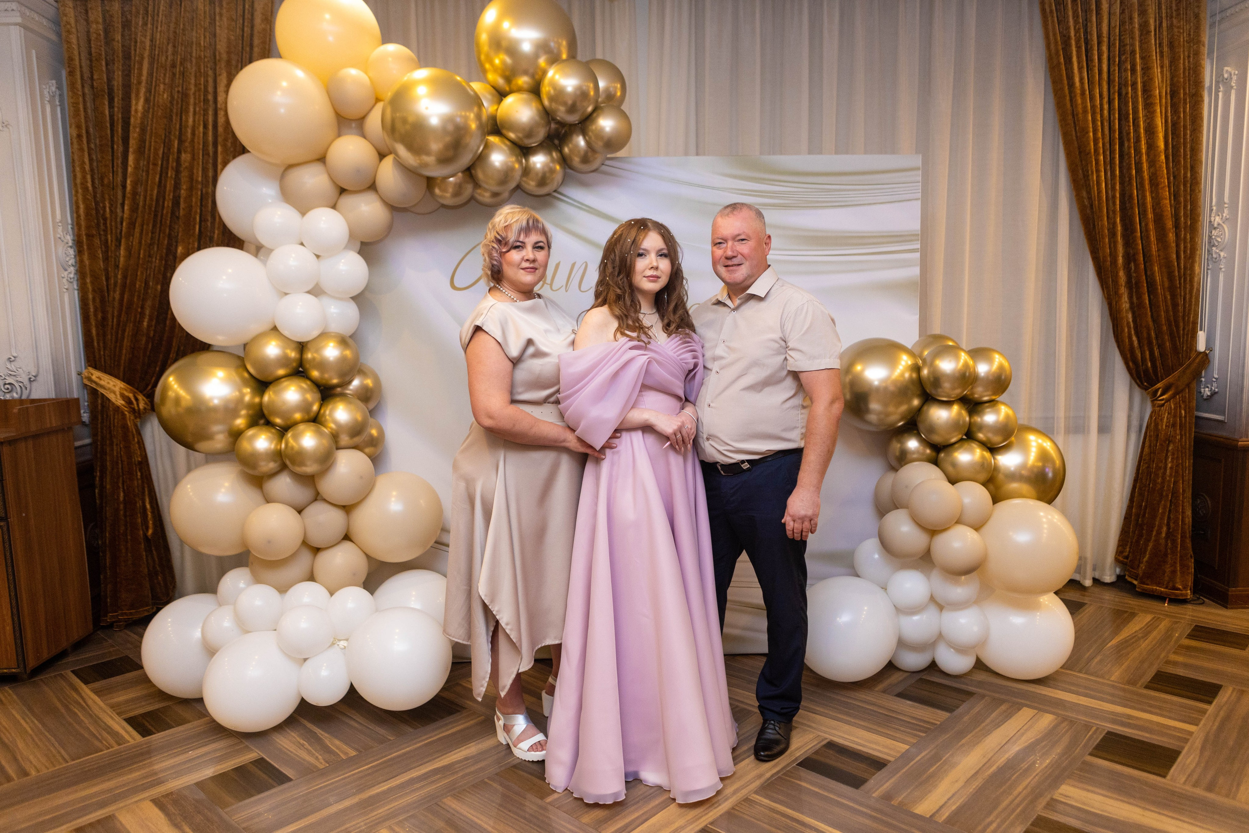 Выпускной 11а в Брудершафте 2025 г. Свадебный и предметный фотограф Ренат Каламперов