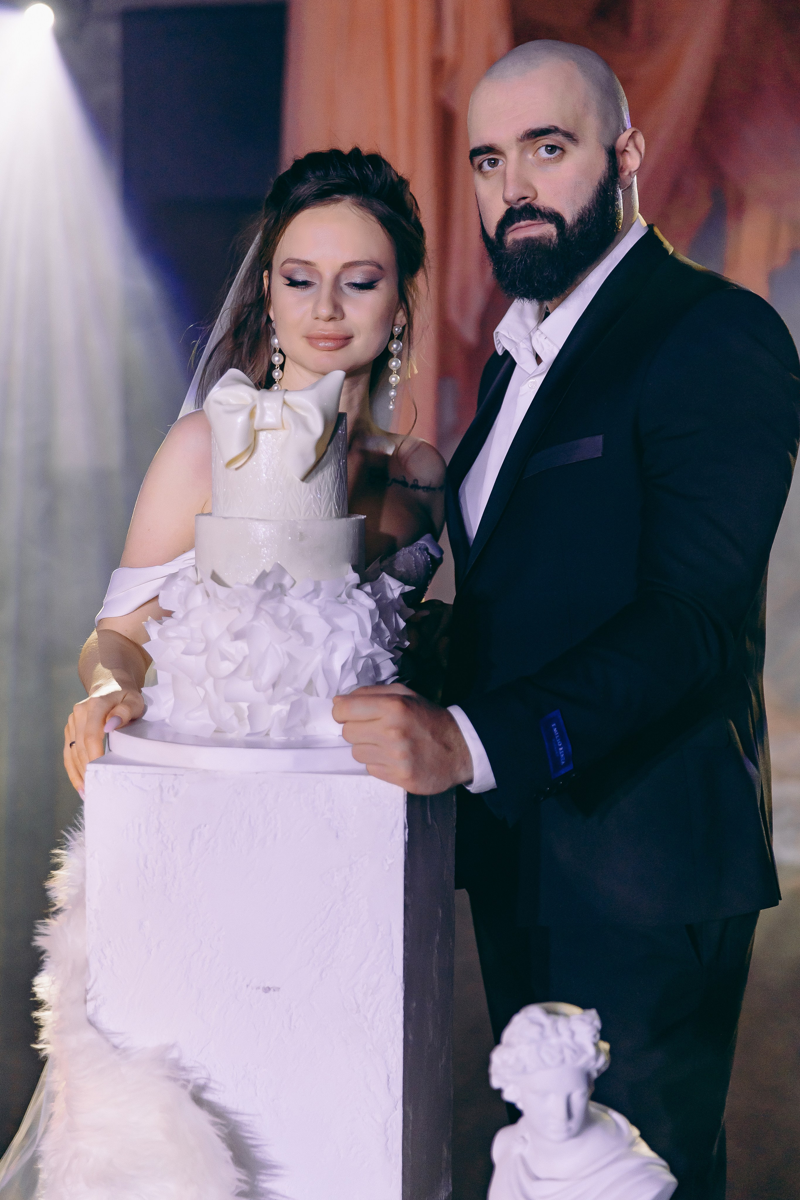 История торта Олеси и Владимира. Свадебный и семейный фотограф в Рязани Саша Крутых