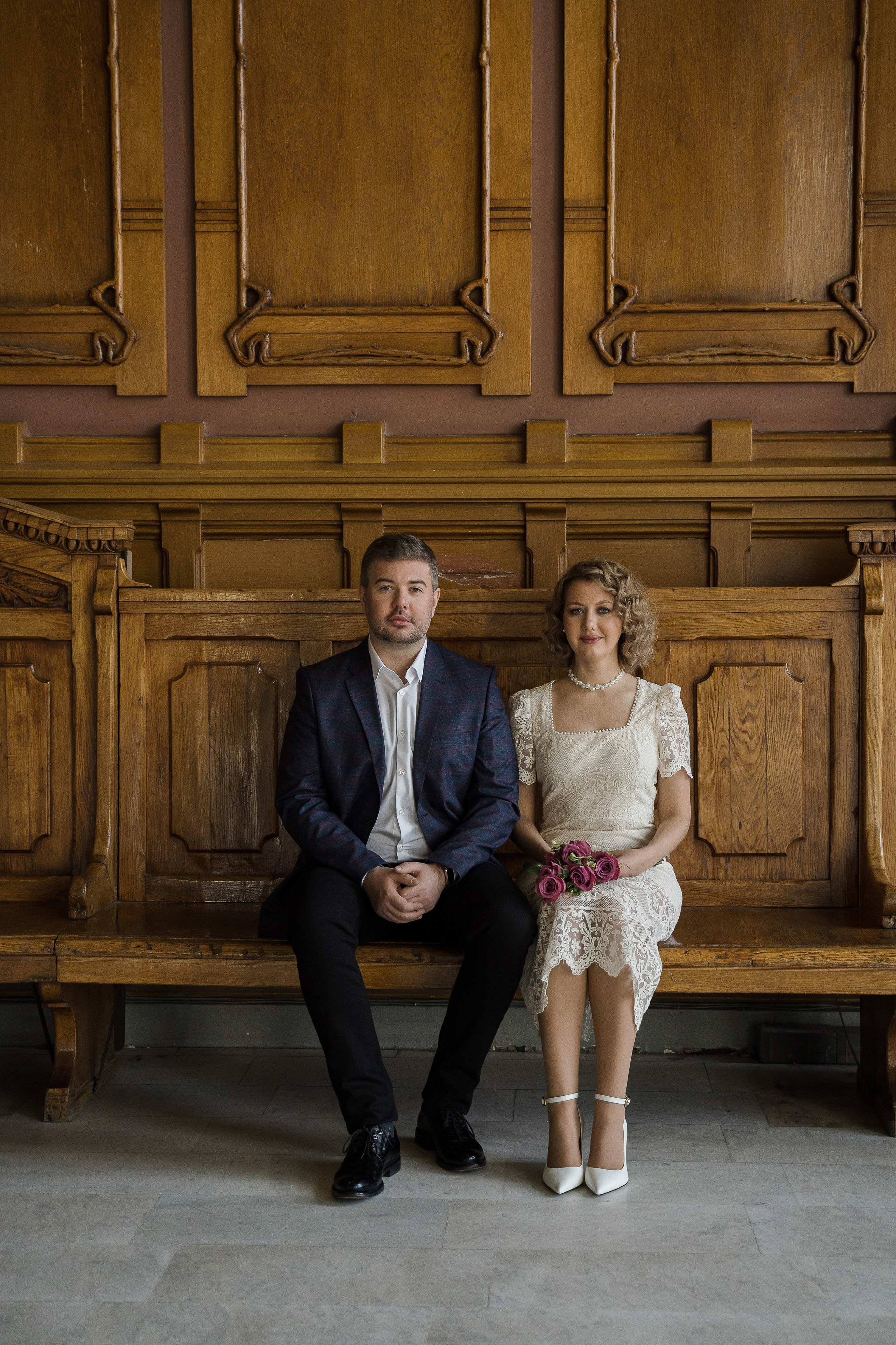 Свадебная фотосессия на Витебском вокзале. Свадебный и семейный фотограф в Пушкине и Санкт-Петербурге Мария Филиппова