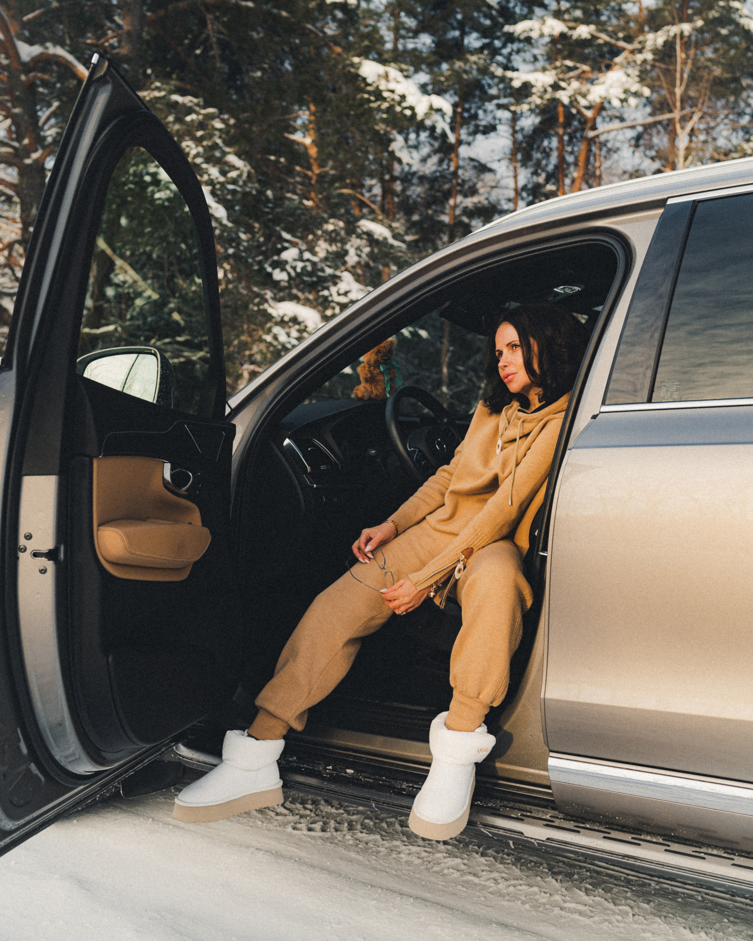 Автомобильная фотосессия Volvo XC90 + портрет владельца. Фотограф Илья К. в Москве