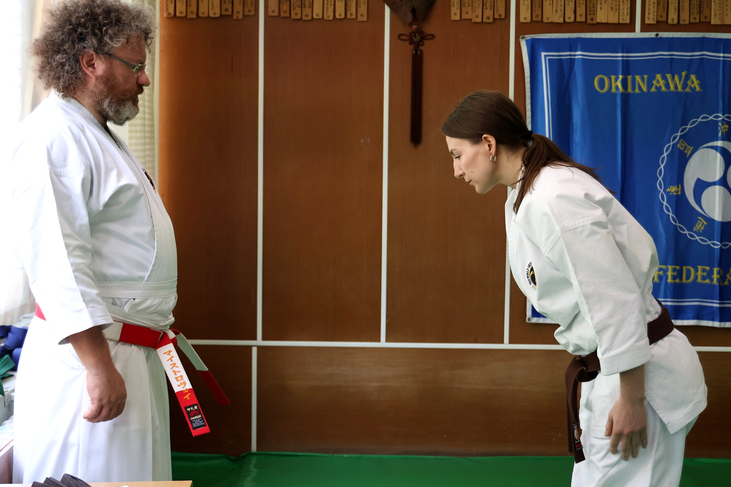 Вручение поясов в школе Окинава каратэ. Спортивный и репортажный фотограф Ермакова Светлана