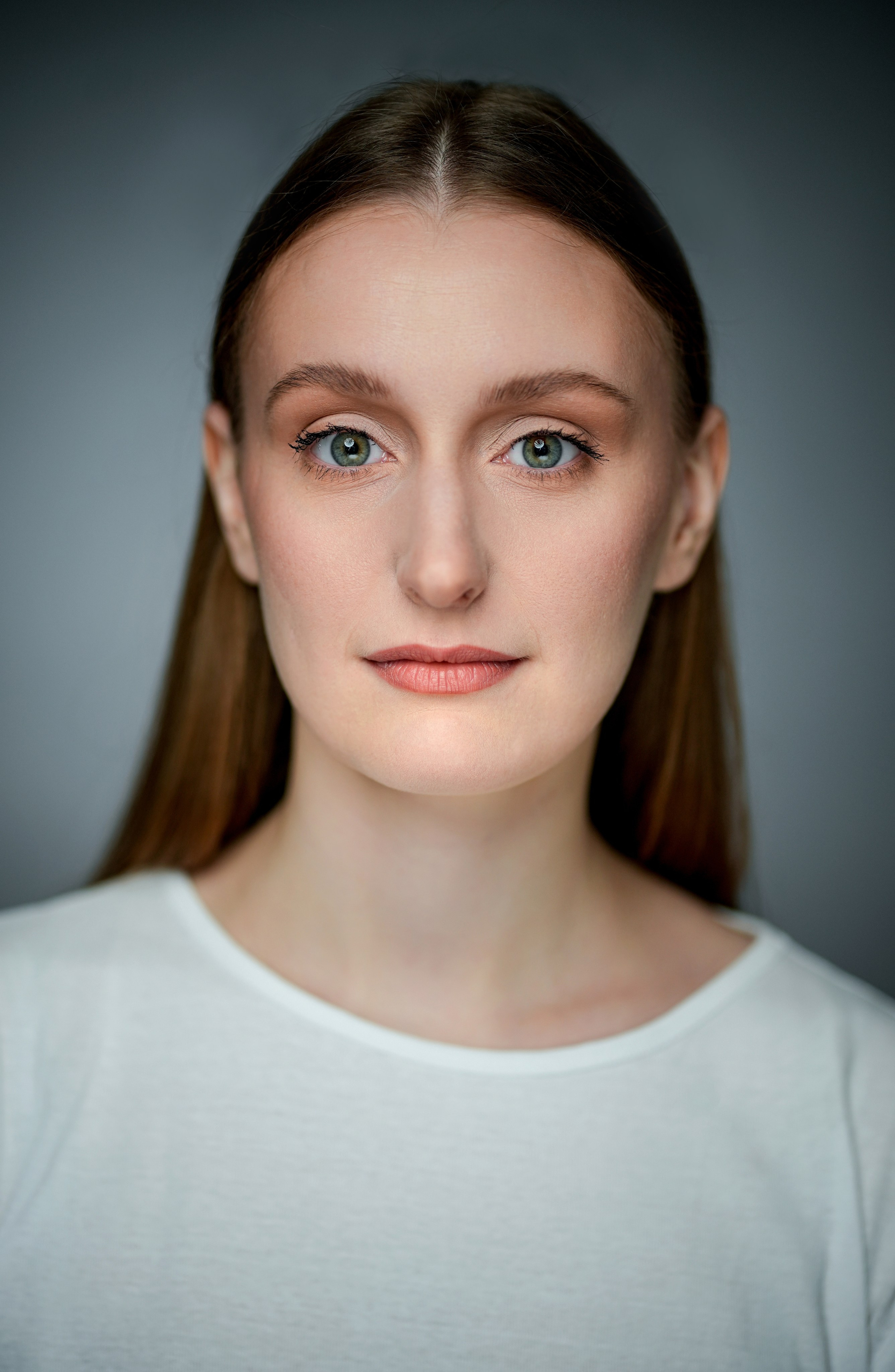 Актриса Анастасия Моисеенко. Портретная съемка в Москве, студийный фотограф Игорь Фомин