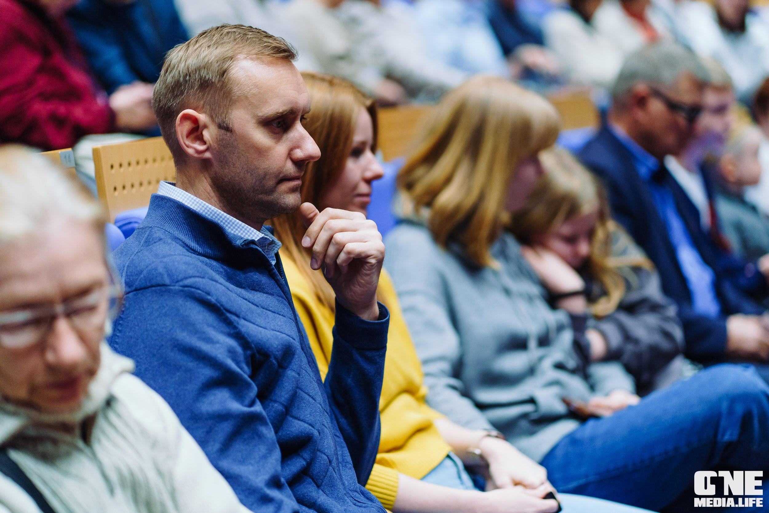 Фоторепортаж из Янтарь Холла. One Media Life: фоторепортажи, фотоотчеты с мероприятий и заведений